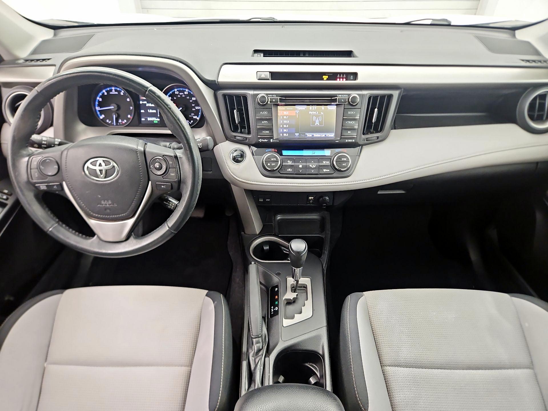 Thumbnail: 2018 Toyota RAV4 - 8