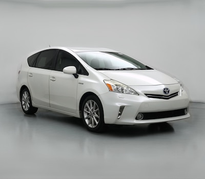 2014 Toyota Prius v Five