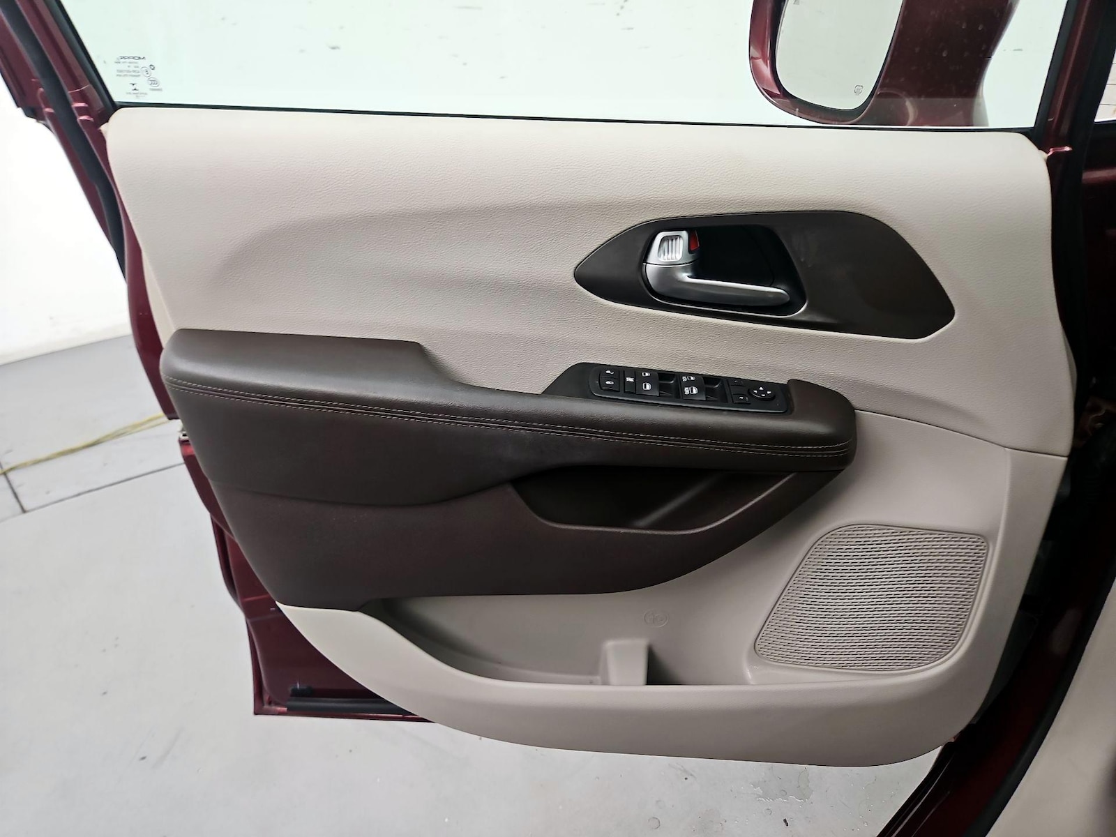 2018 Chrysler Pacifica Touring Plus - Photo 11