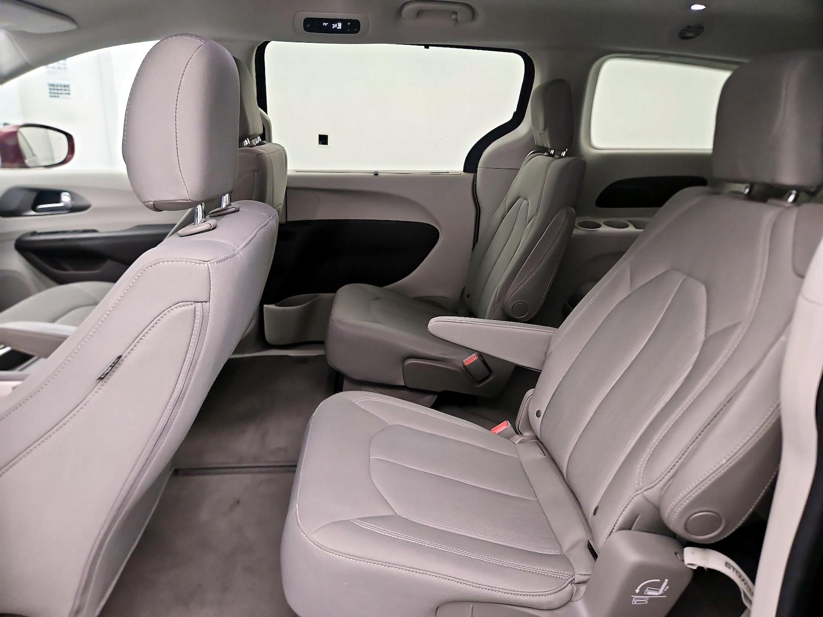 2018 Chrysler Pacifica Touring Plus - Photo 18
