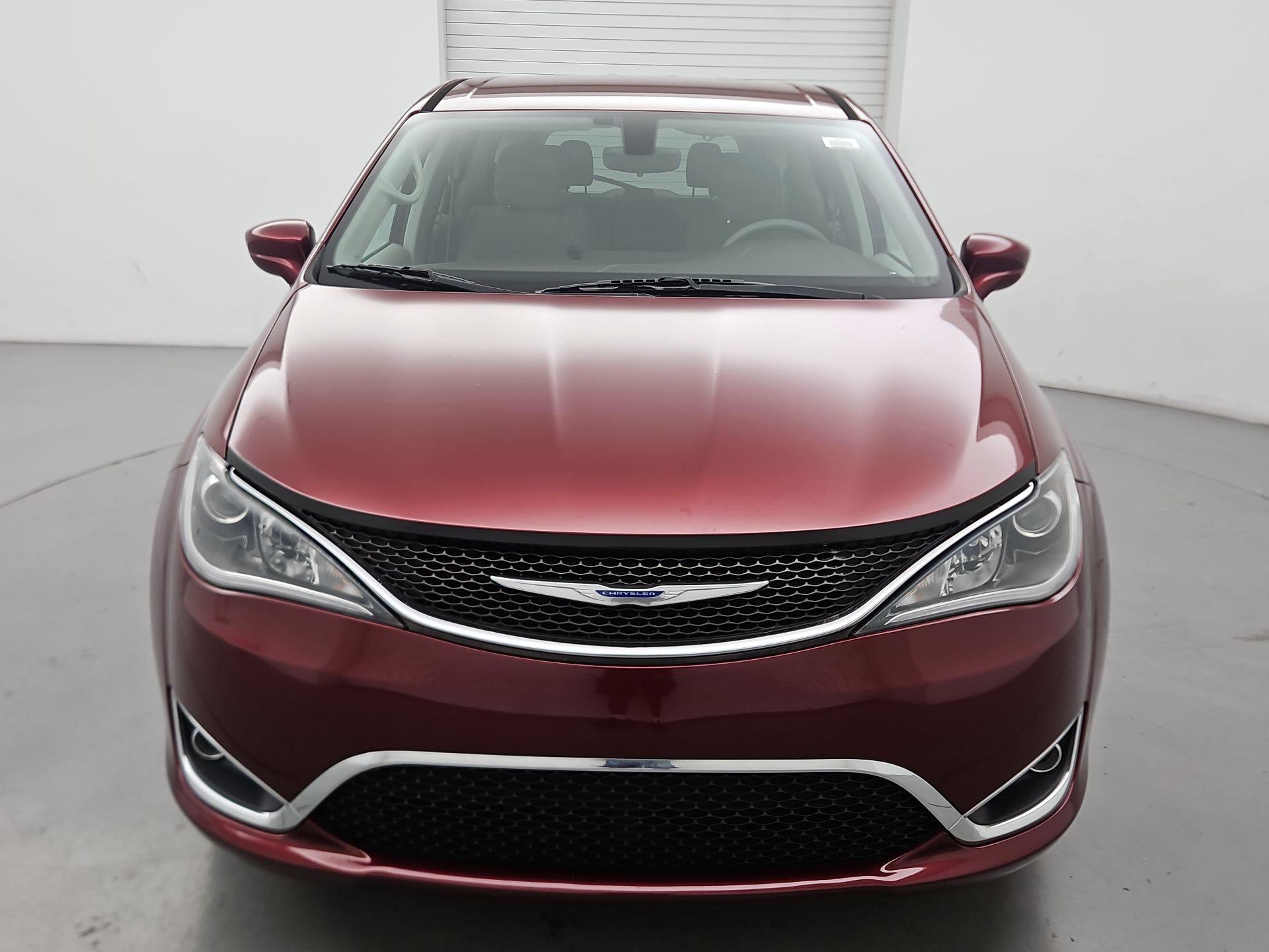 Thumbnail: 2018 Chrysler Pacifica - 2