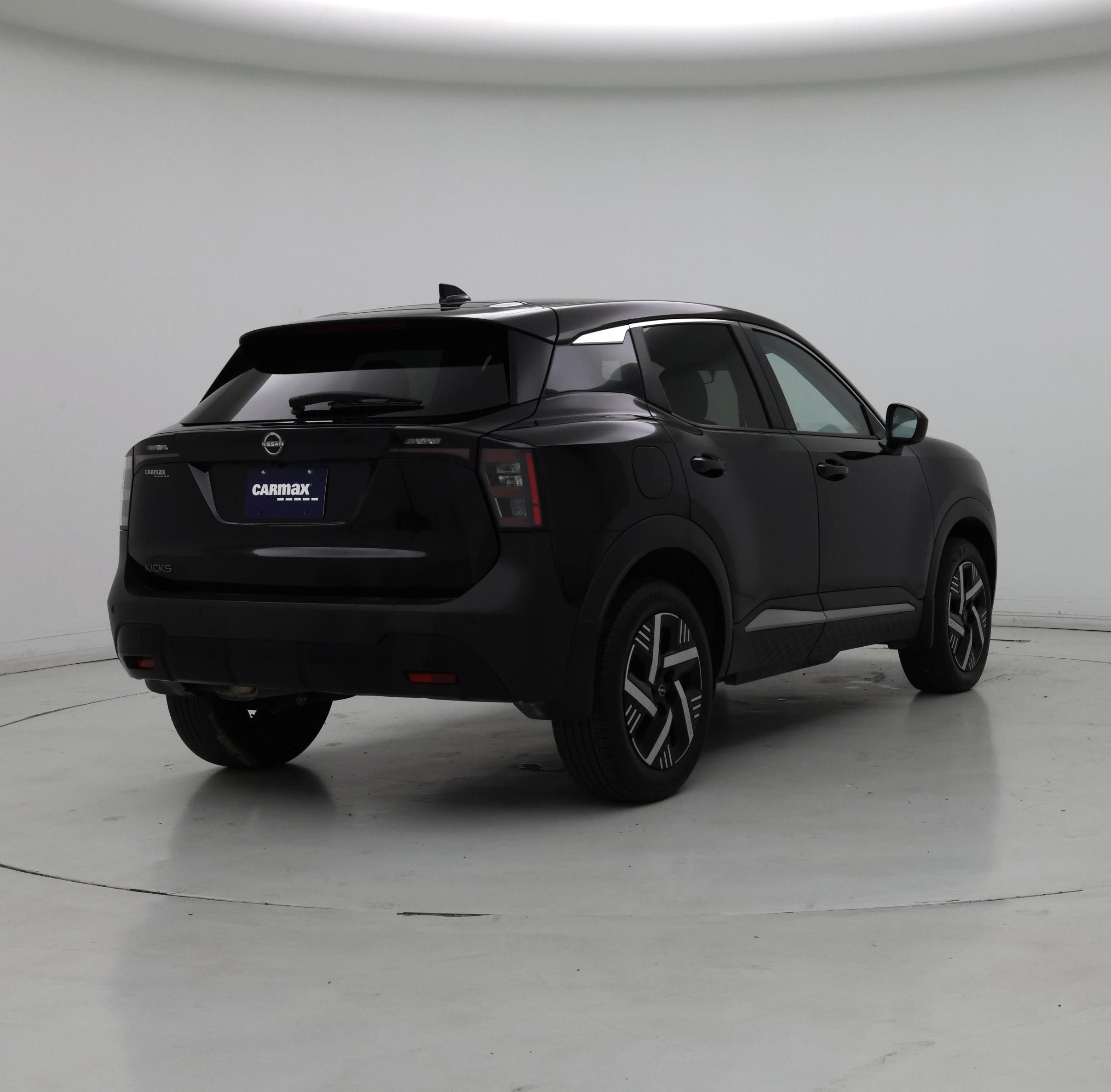 Thumbnail: 2025 Nissan Kicks - 8