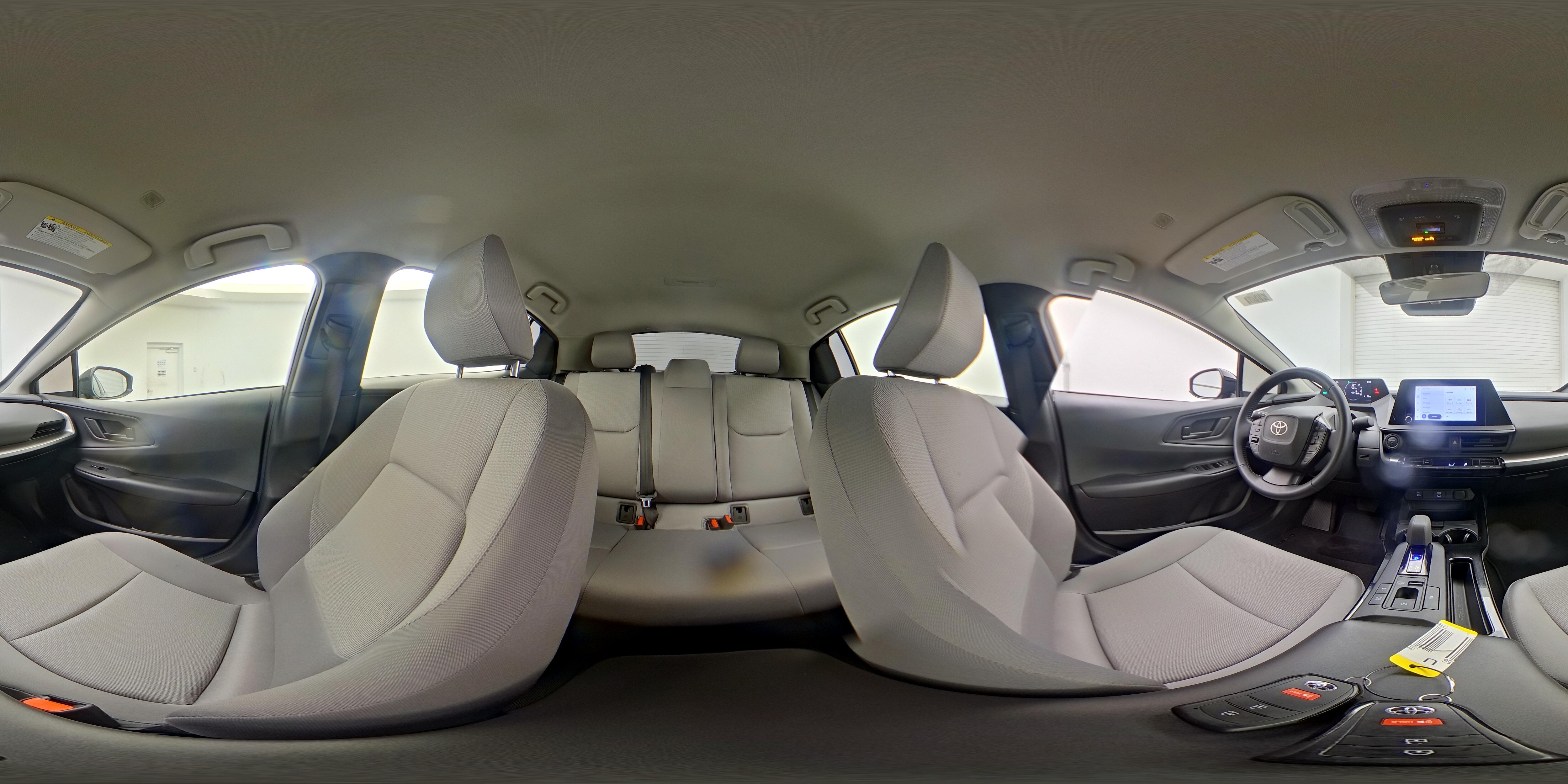 2026 Toyota Prius LE - Photo 21