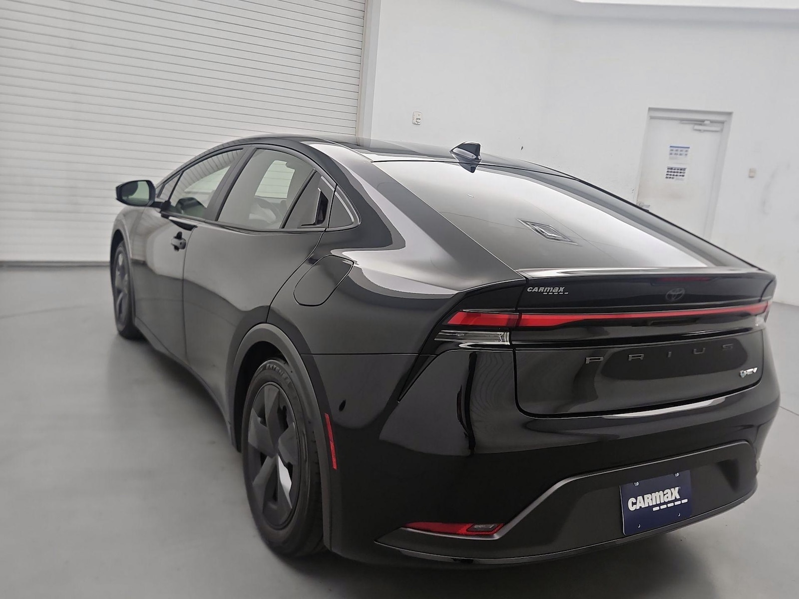 2026 Toyota Prius LE - Photo 7