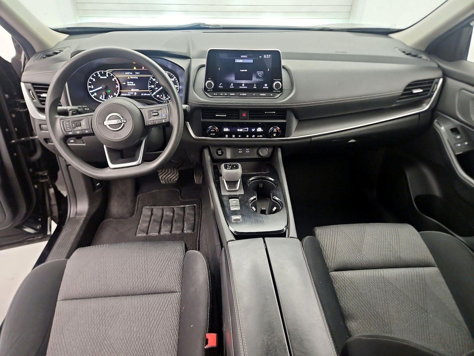 2024 Nissan Rogue SV - Photo 10