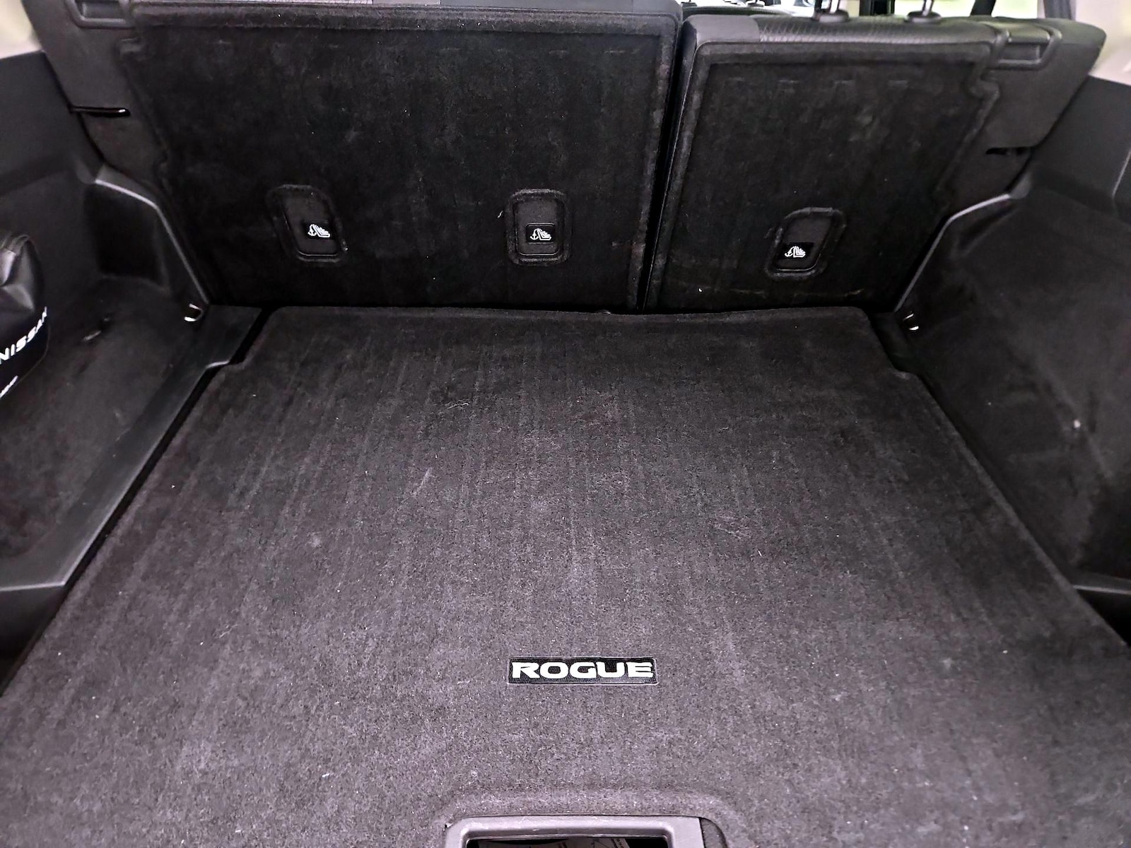 2024 Nissan Rogue SV - Photo 21