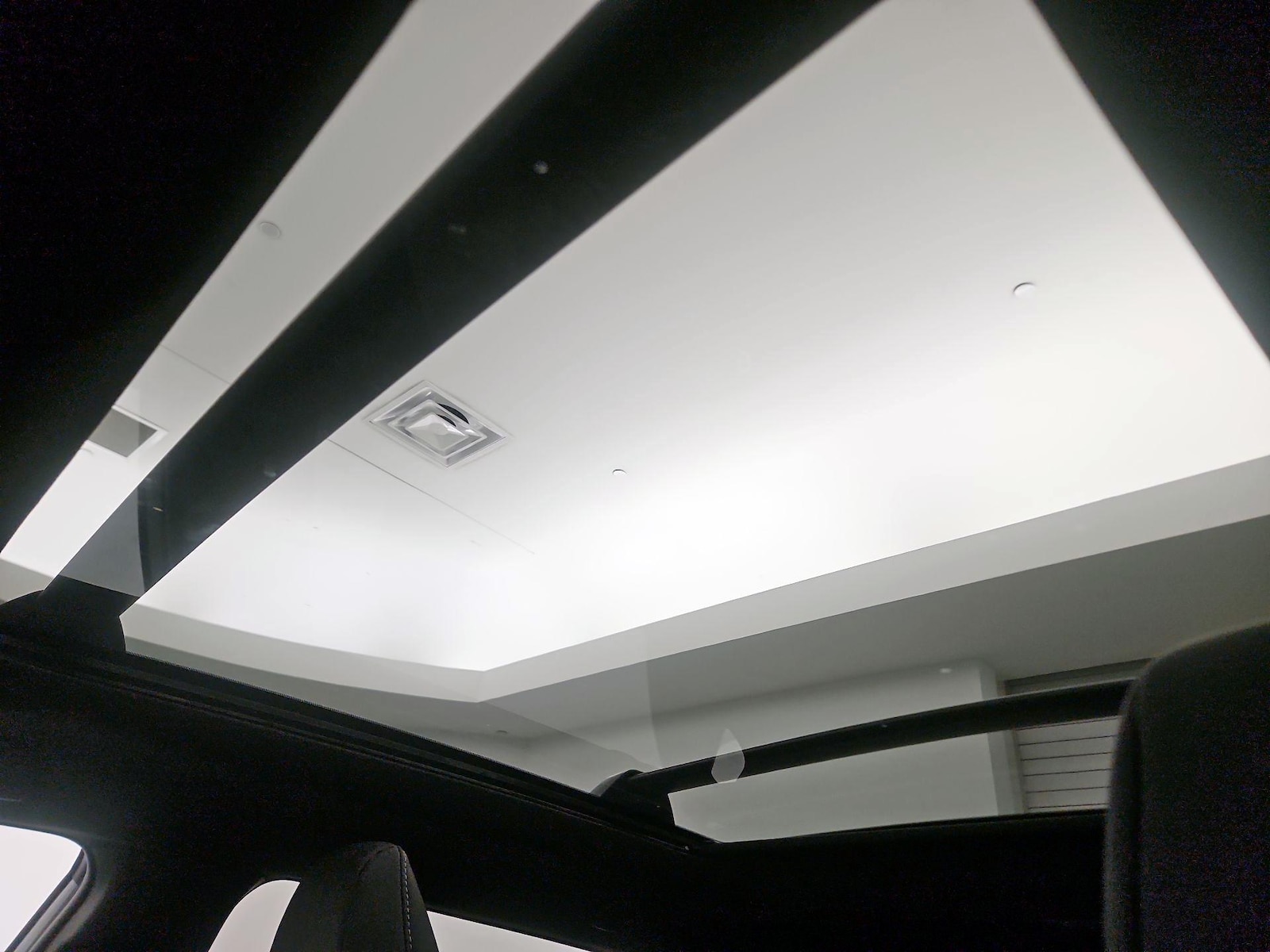 Skylight(s) & Overhead Airbags