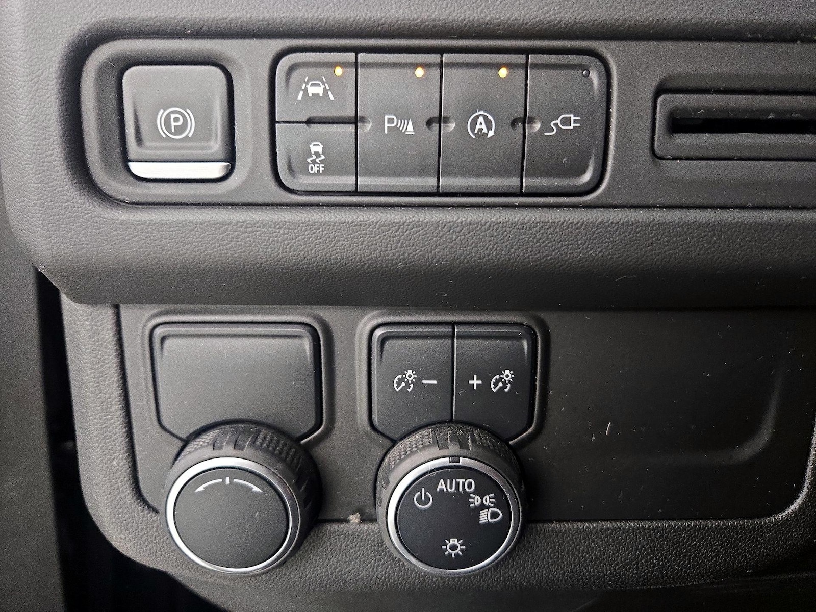 2021 Chevrolet Tahoe LT - Photo 14