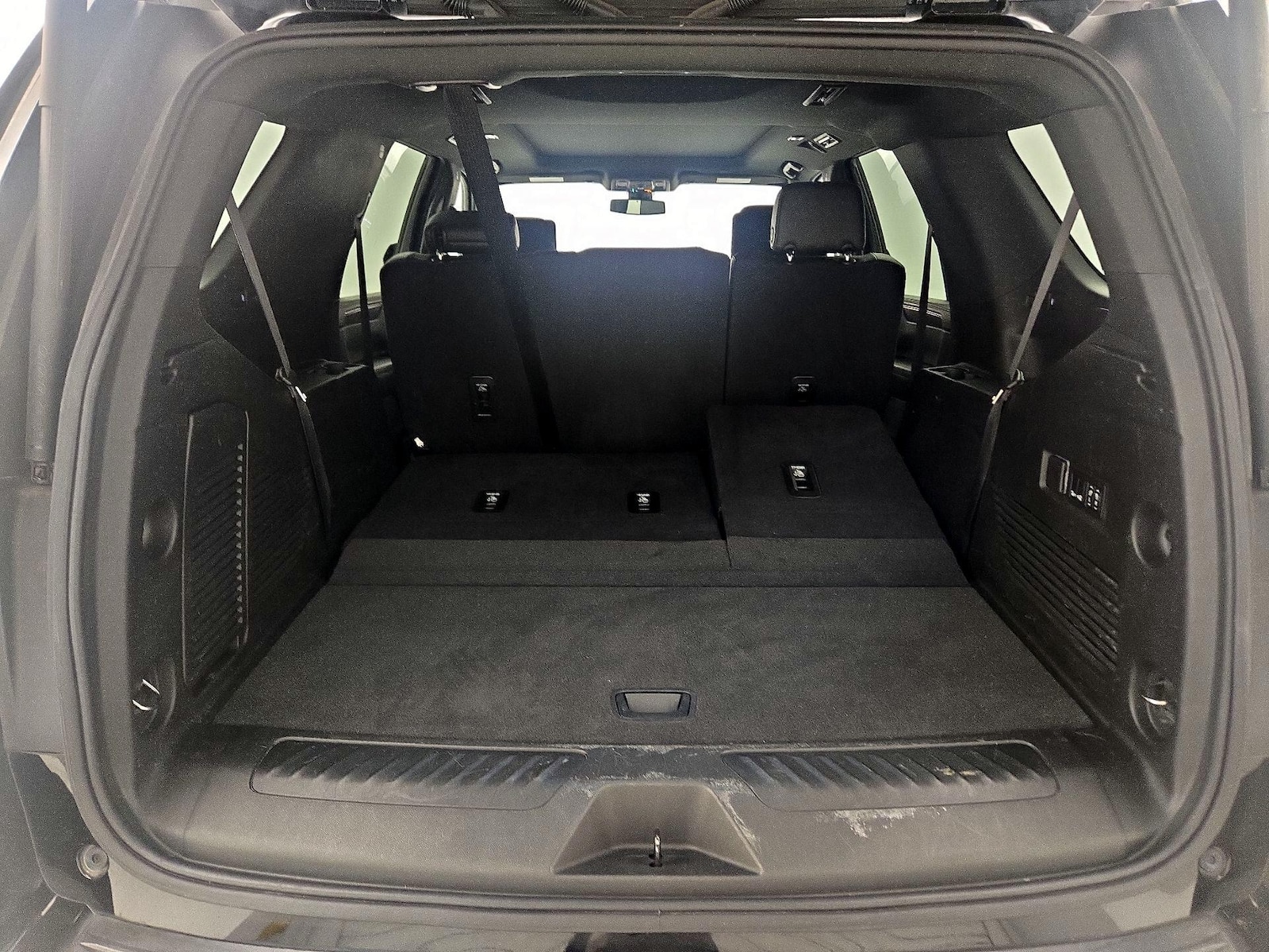 2021 Chevrolet Tahoe LT - Photo 25