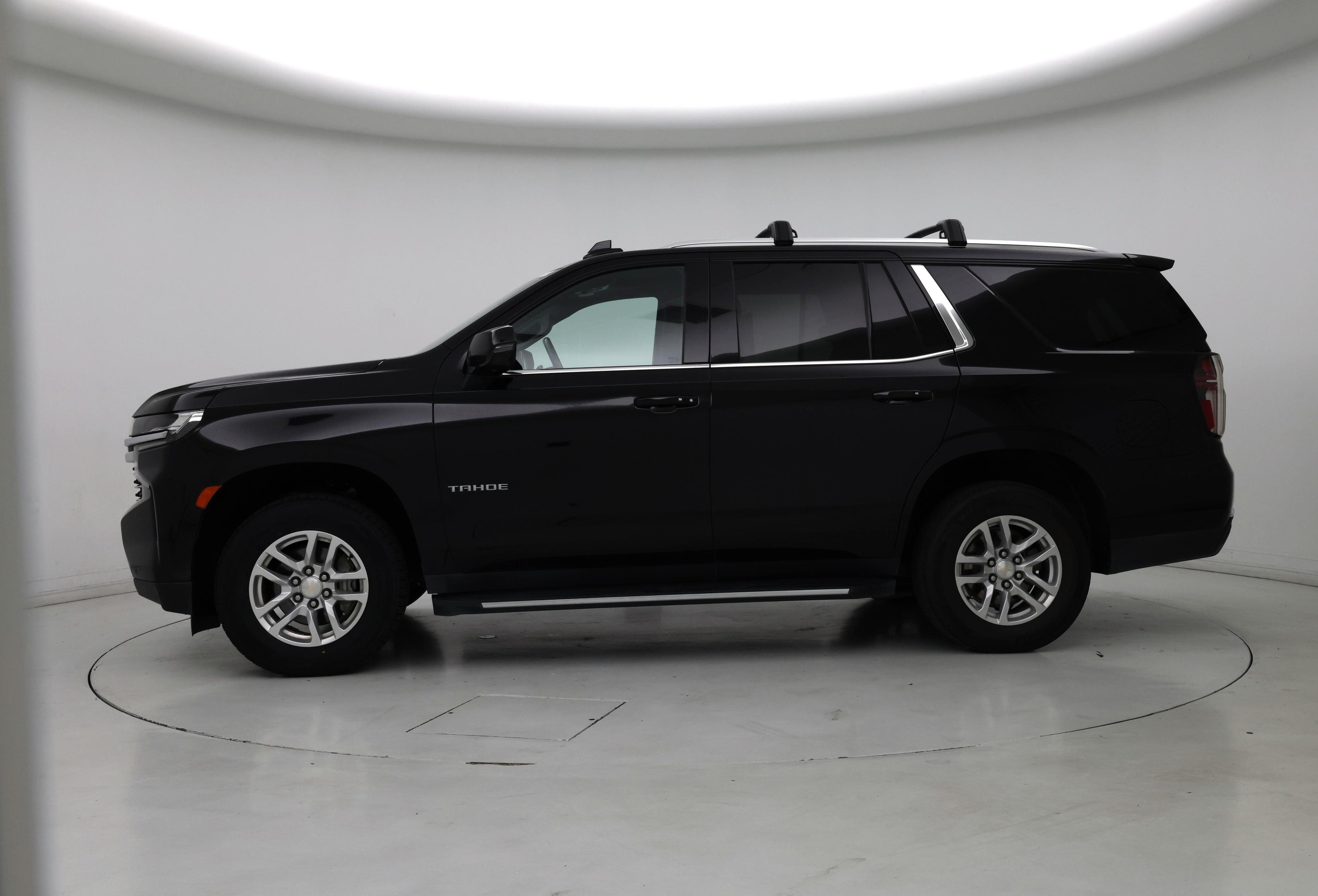 Thumbnail: 2021 Chevrolet Tahoe - 3