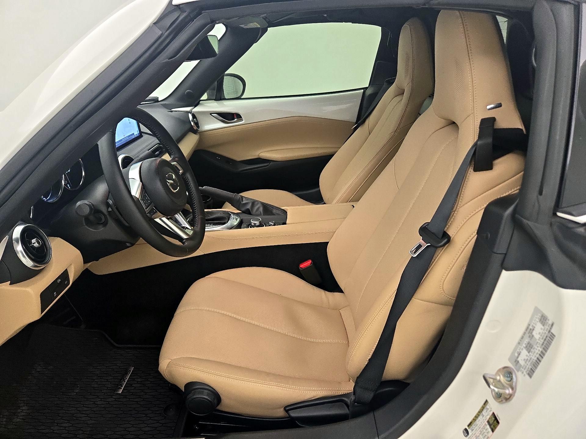 Thumbnail: 2025 Mazda MX-5 Miata - 11