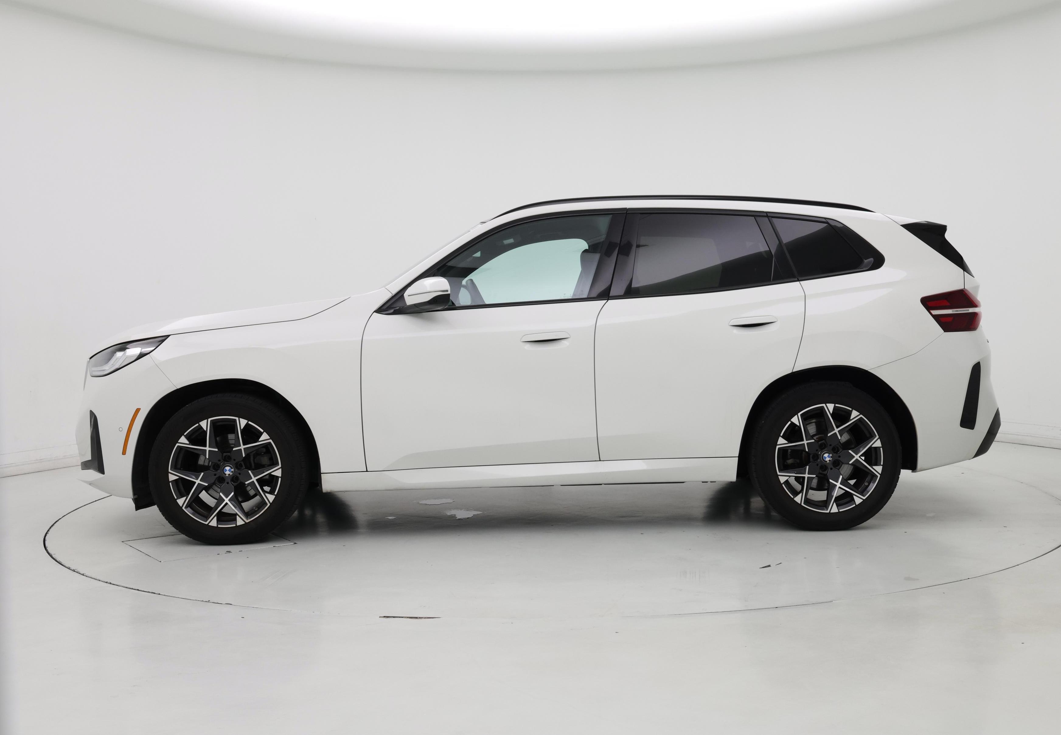 Thumbnail: 2025 BMW X3 - 3