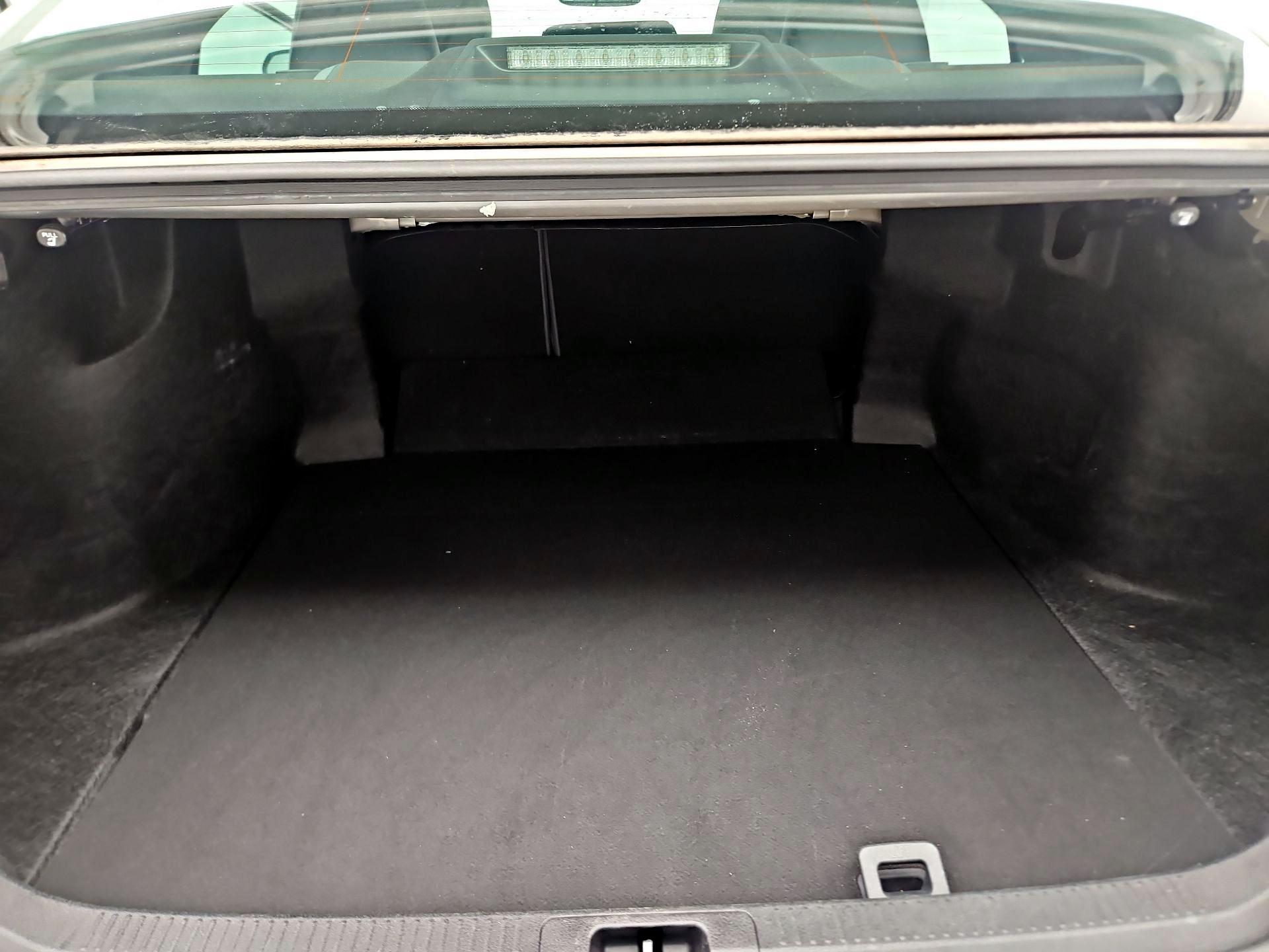 Thumbnail: 2019 Toyota Camry - 20