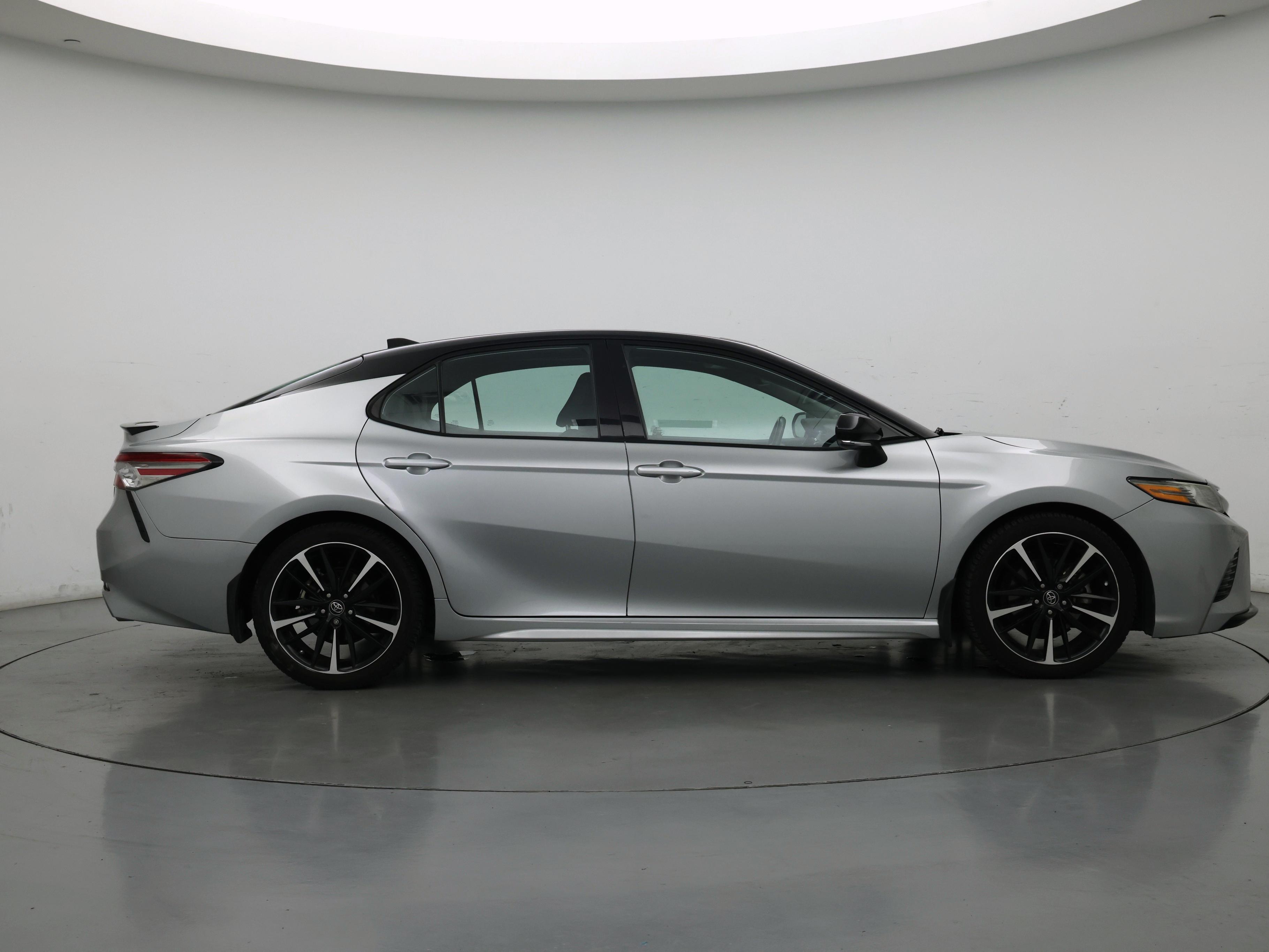 Thumbnail: 2019 Toyota Camry - 7
