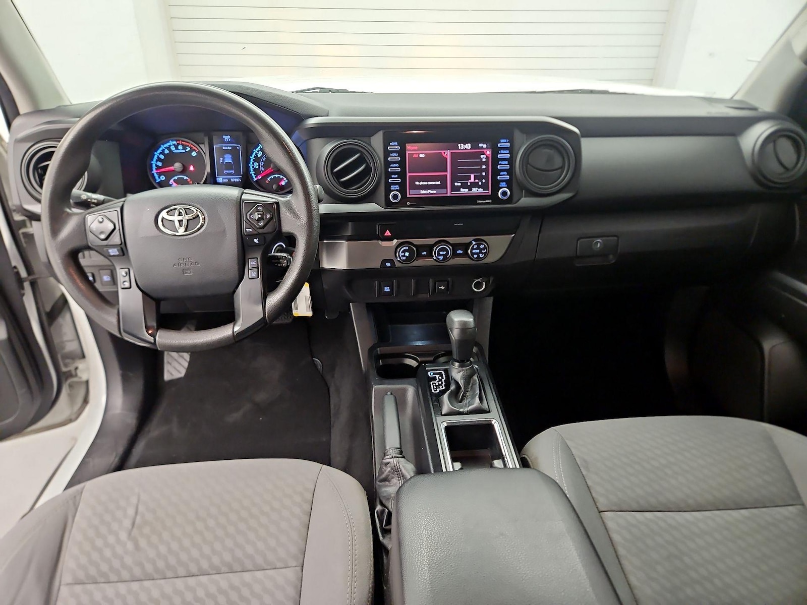 2020 Toyota Tacoma SR - Photo 10