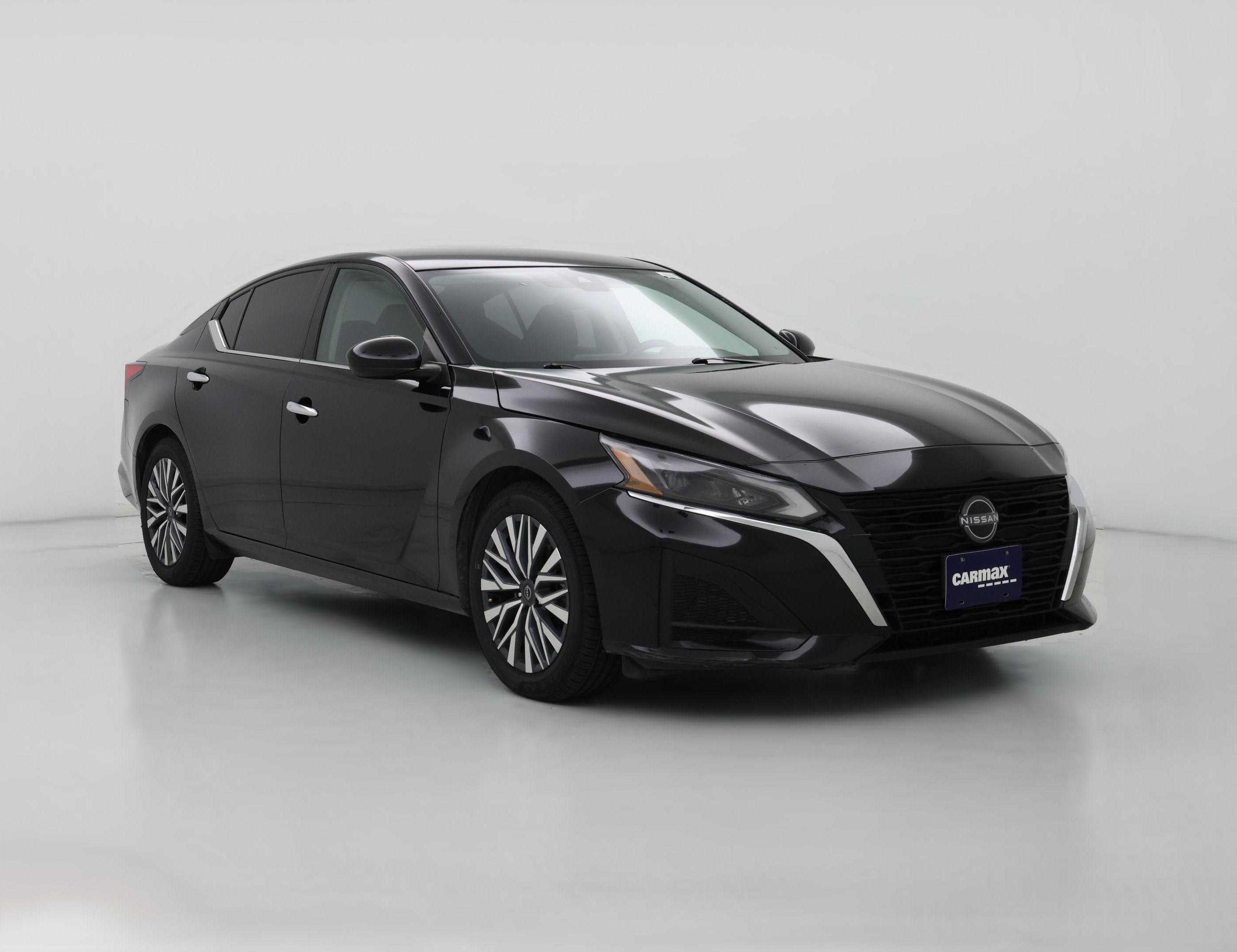 Thumbnail: 2023 Nissan Altima - 1