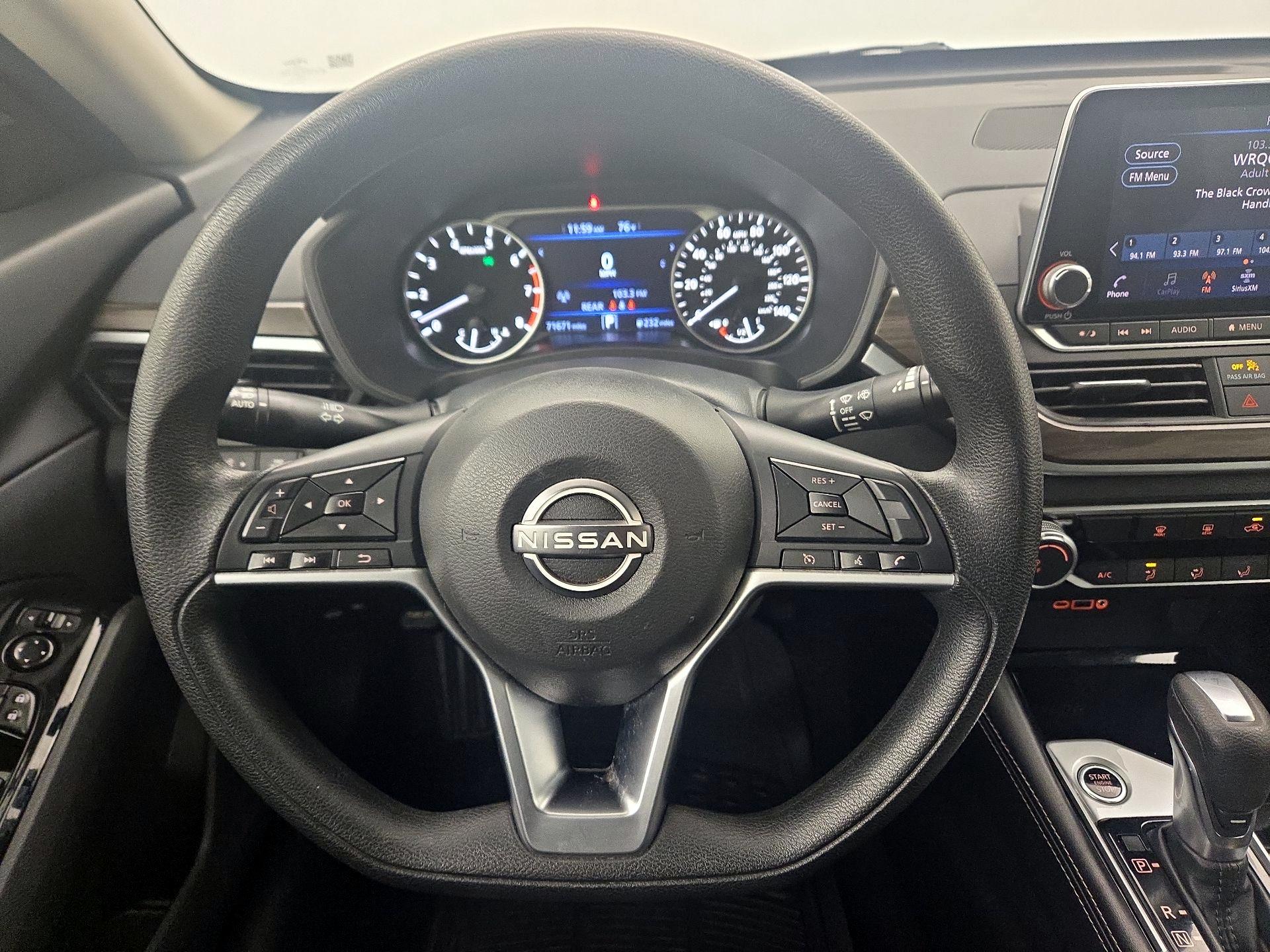 Thumbnail: 2023 Nissan Altima - 10