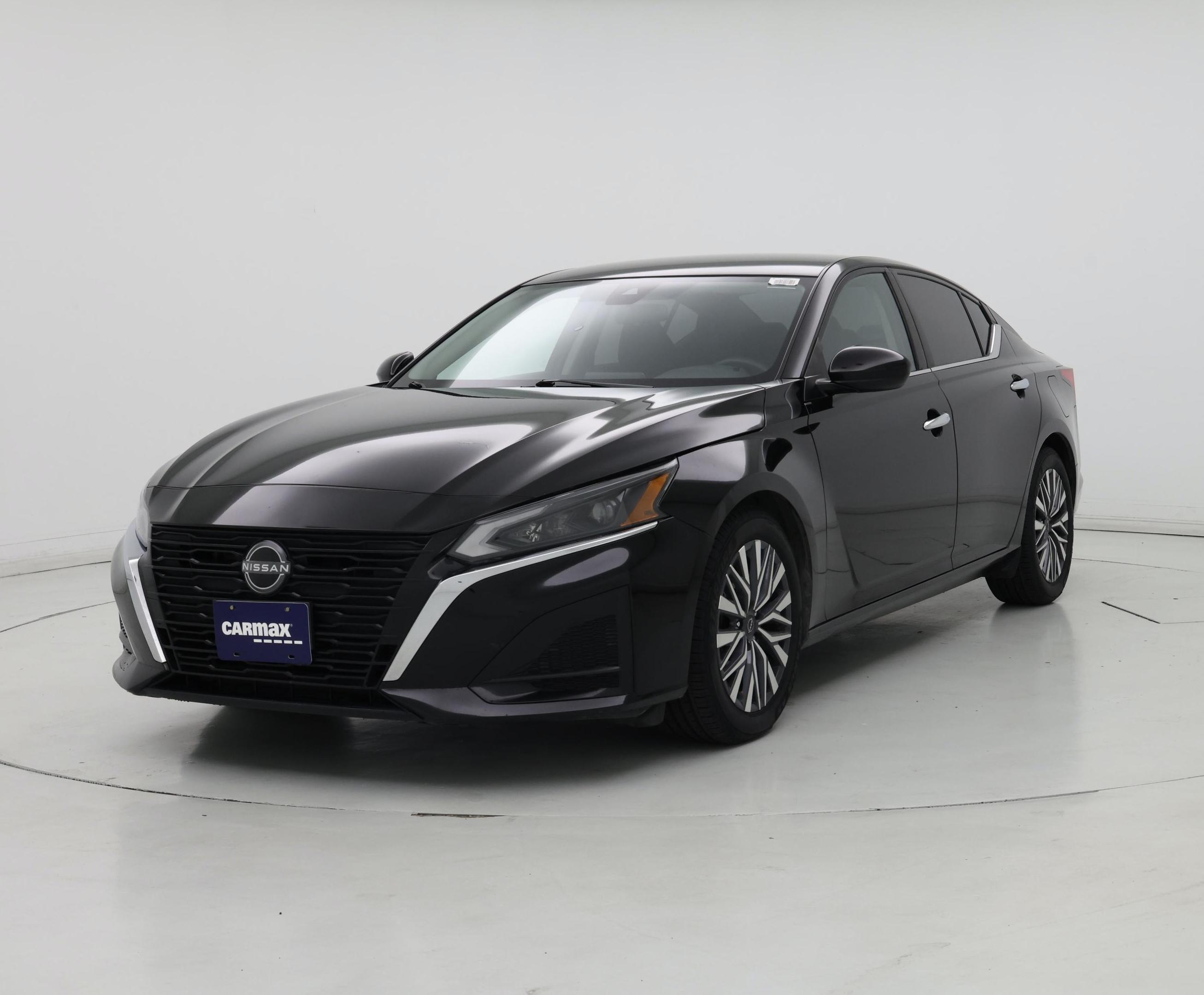 Thumbnail: 2023 Nissan Altima - 4