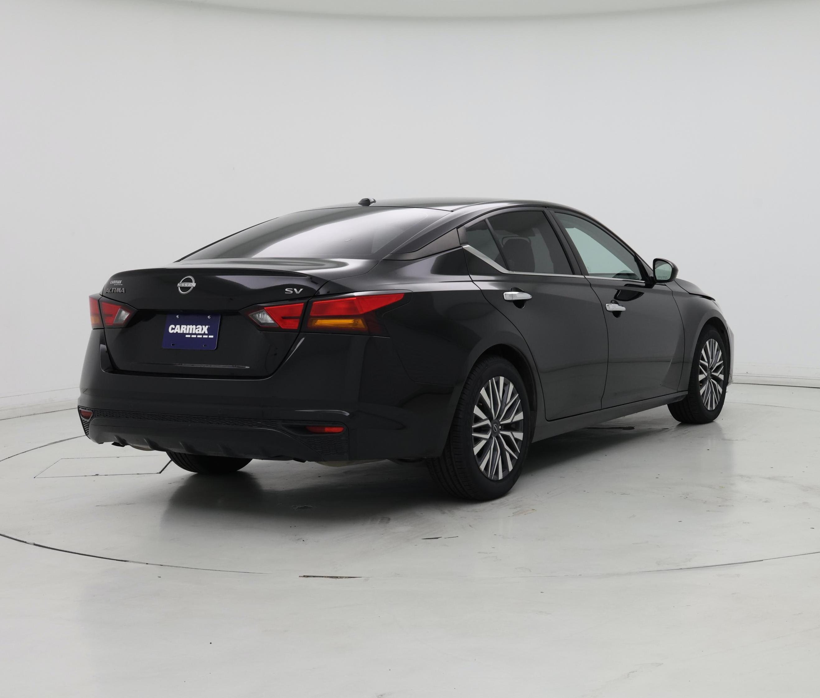 Thumbnail: 2023 Nissan Altima - 8