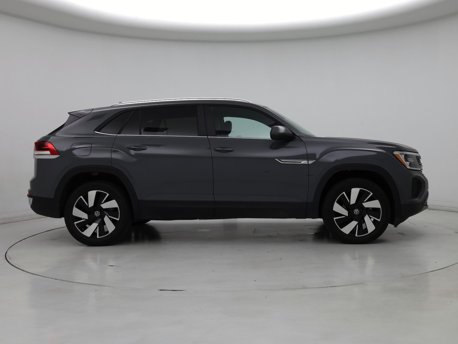 2026 Volkswagen Atlas Cross Sport SE w/Tech - Photo 8
