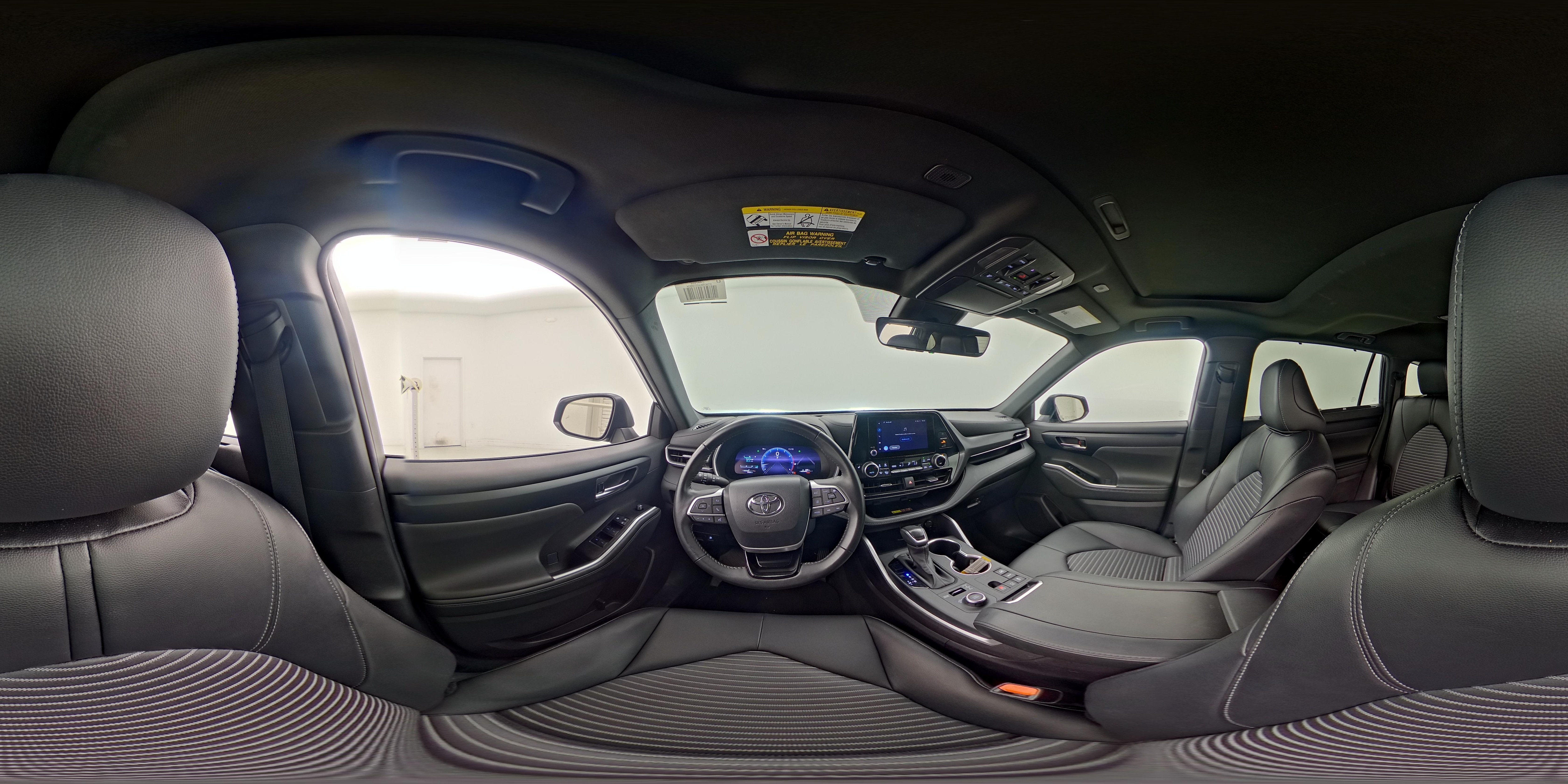 2025 Toyota Highlander XSE - Photo 28