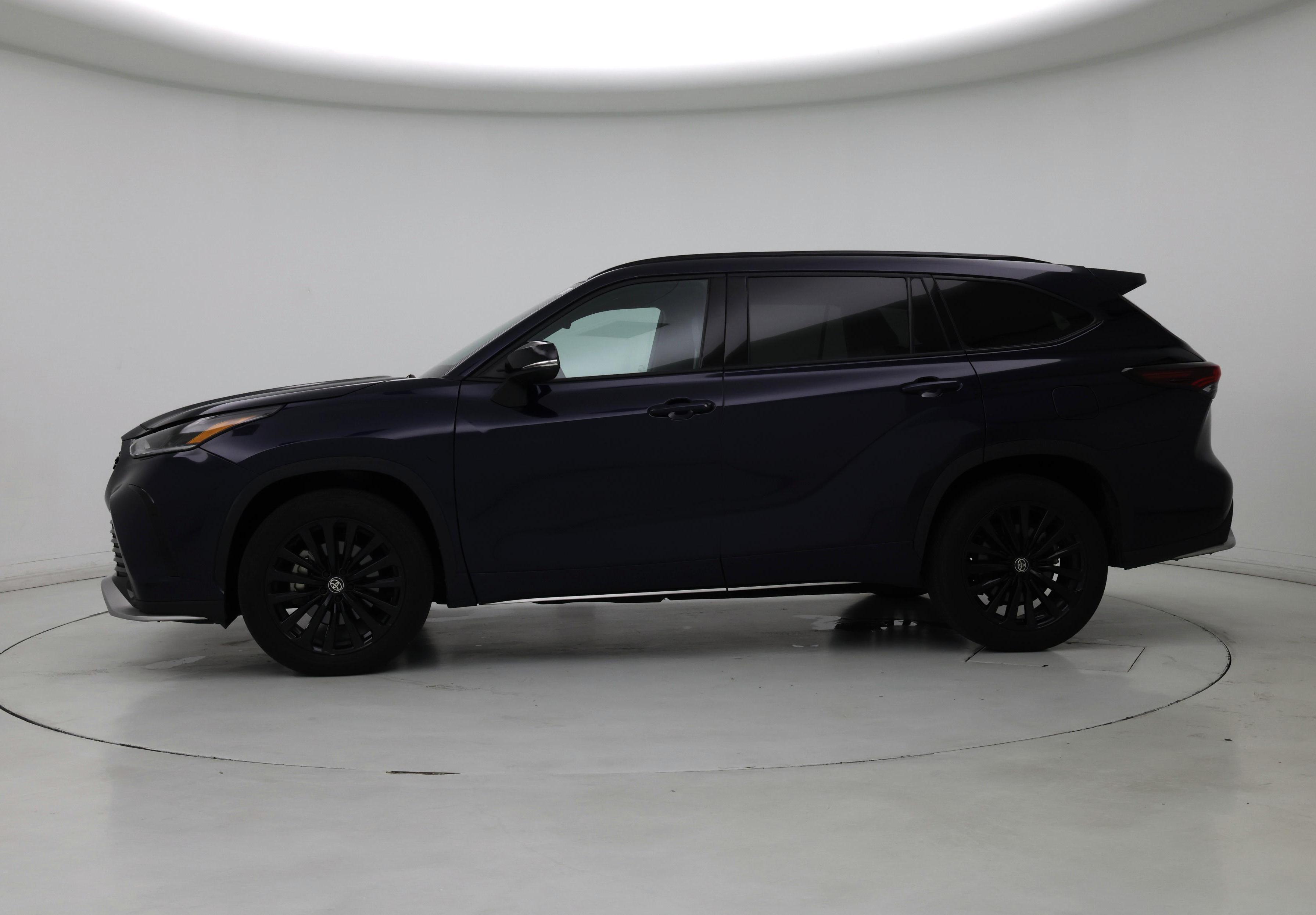 Thumbnail: 2025 Toyota Highlander - 3