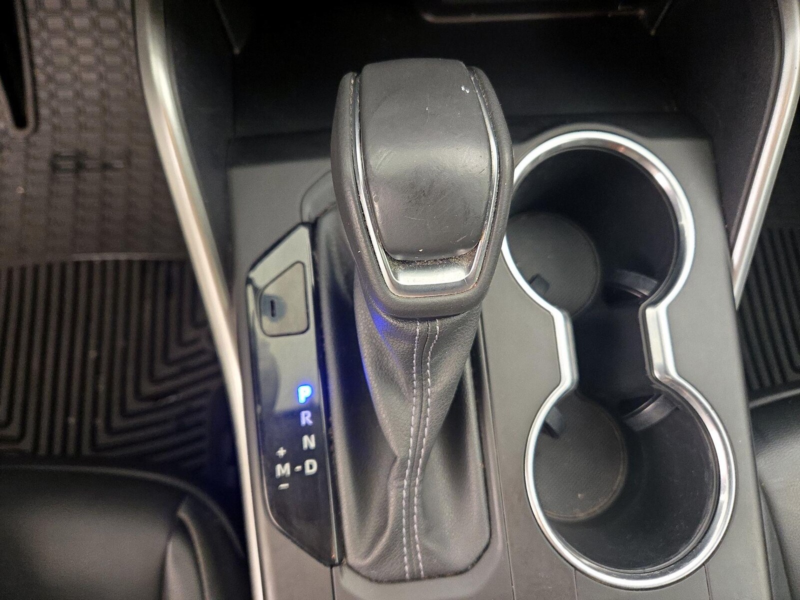 2022 Toyota Highlander XLE - Photo 18