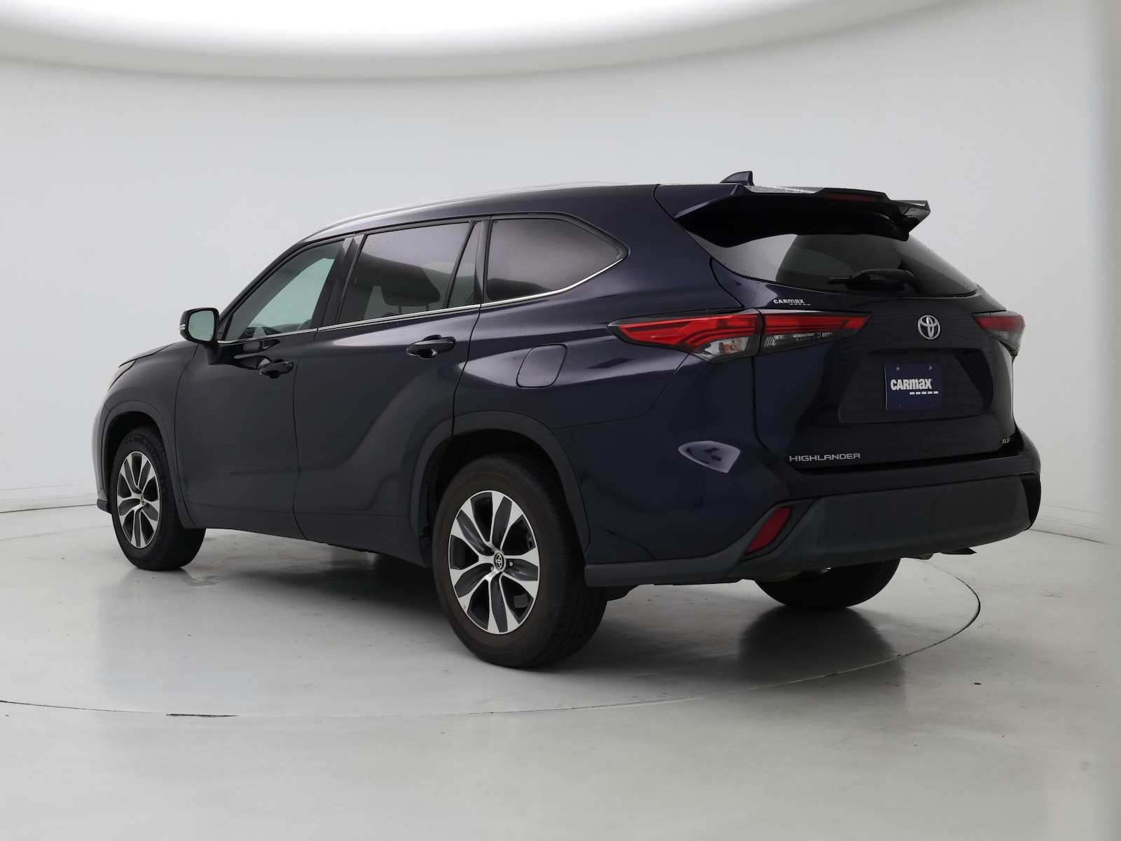 2022 Toyota Highlander XLE - Photo 3