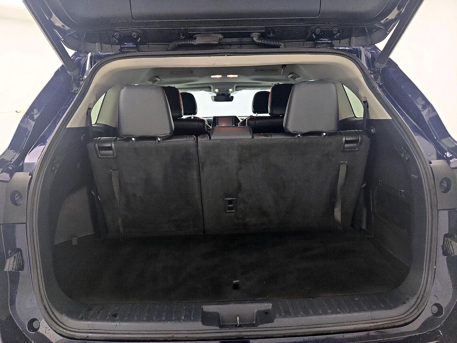 2022 Toyota Highlander XLE - Photo 23