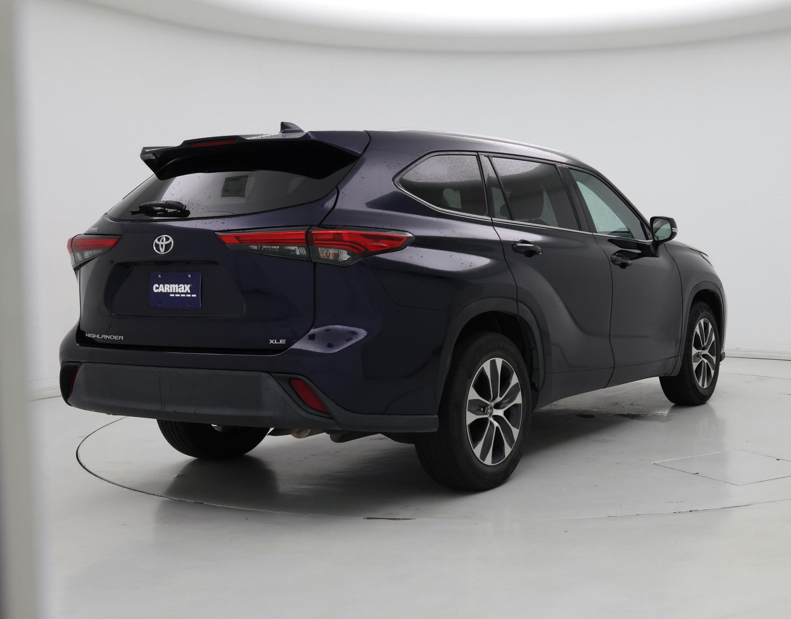 Thumbnail: 2022 Toyota Highlander - 8