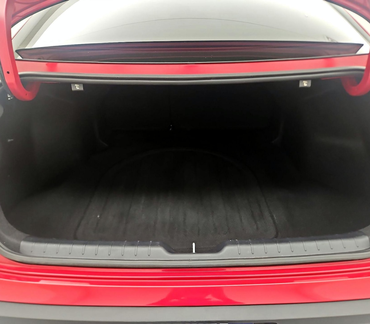 Trunk/Cargo (Seats Up)