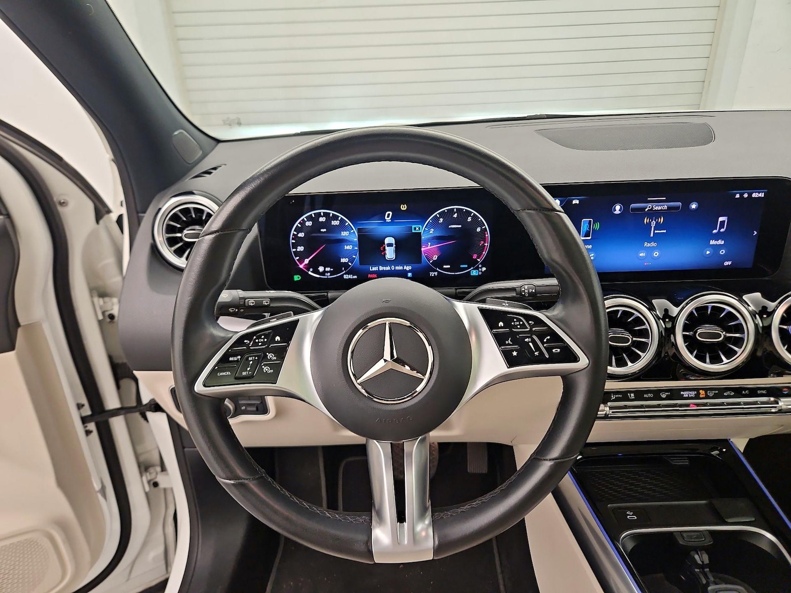 2025 Mercedes-Benz GLA GLA250 - Photo 11