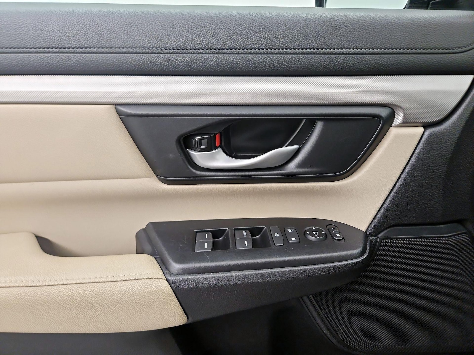 2021 Honda CR-V LX - Photo 13