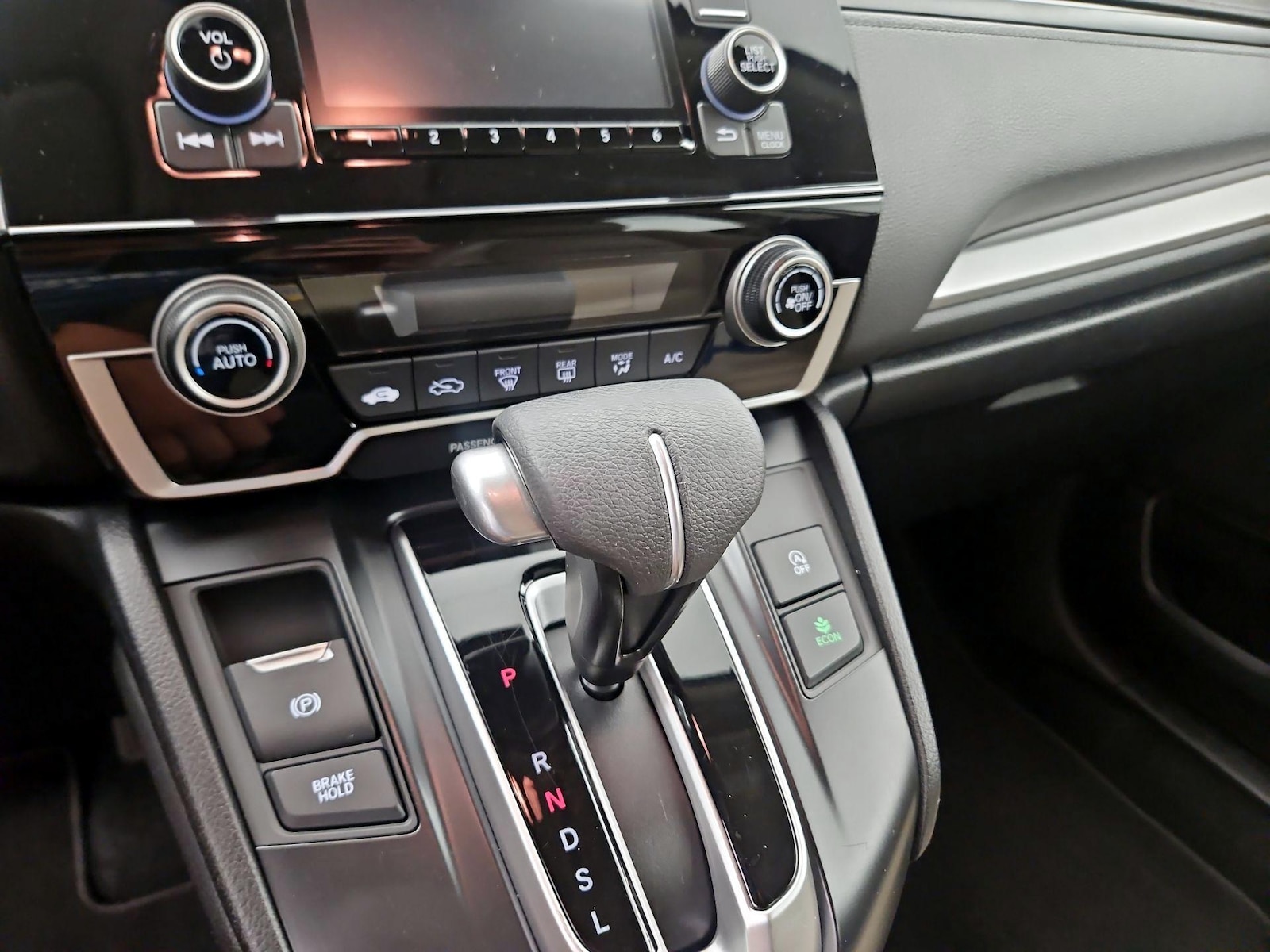 2021 Honda CR-V LX - Photo 18