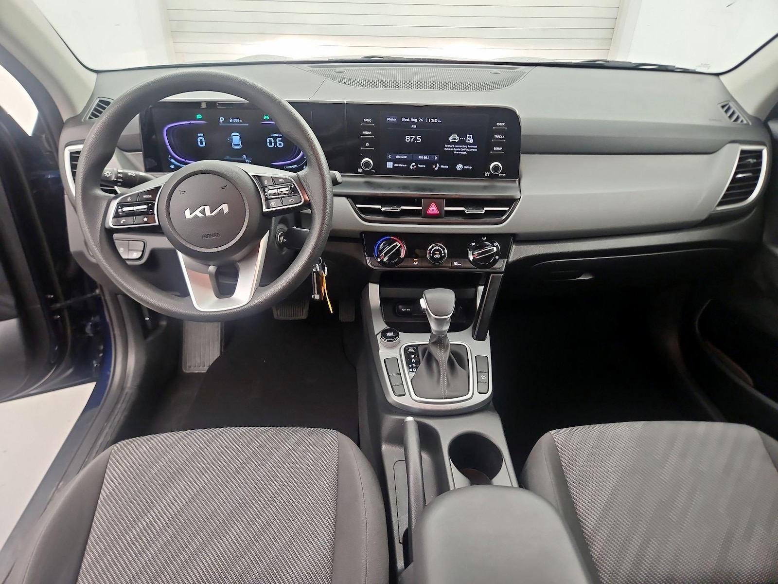 Apple CarPlay® & Android Auto™