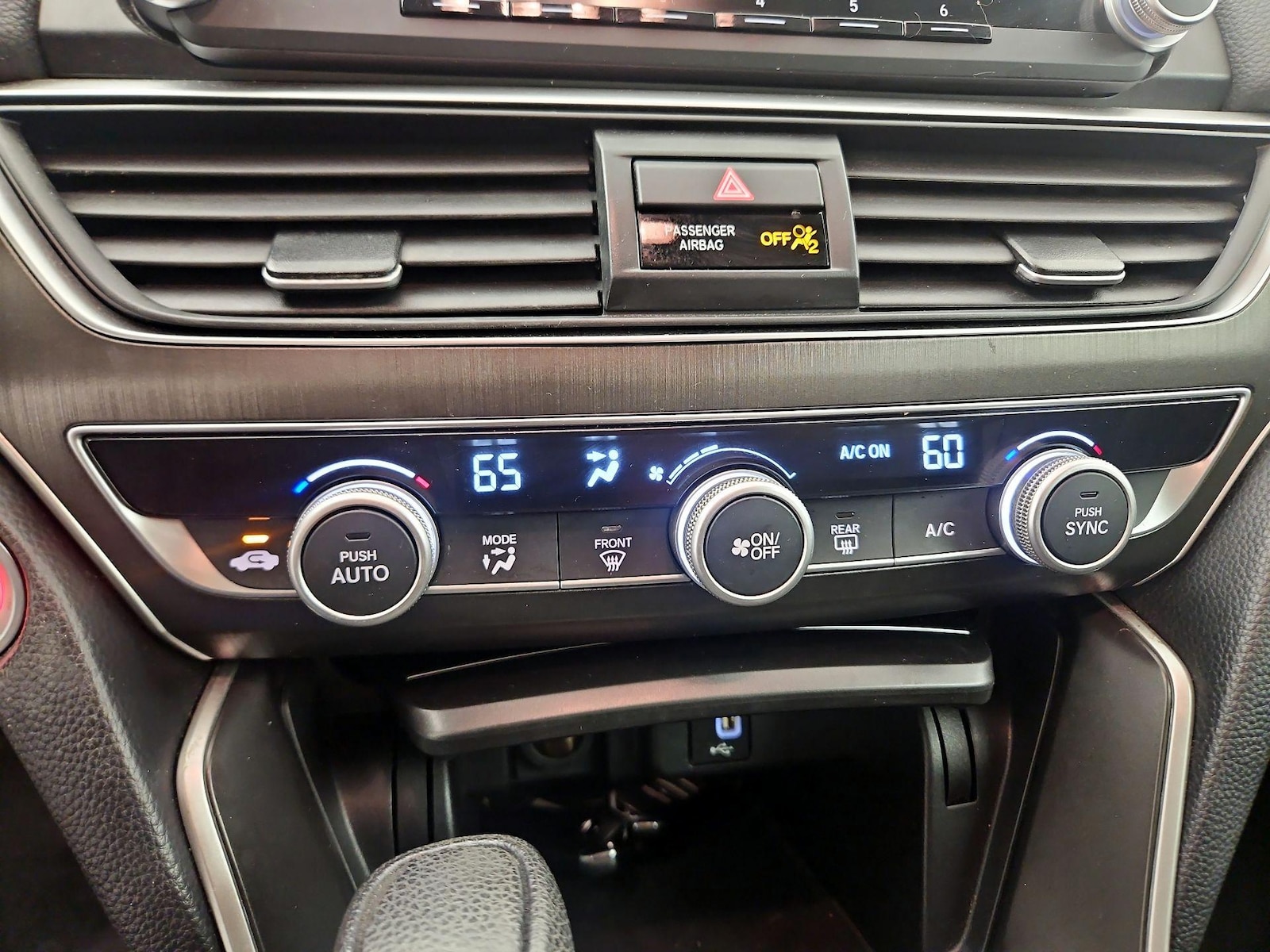 2018 Honda Accord LX - Photo 17