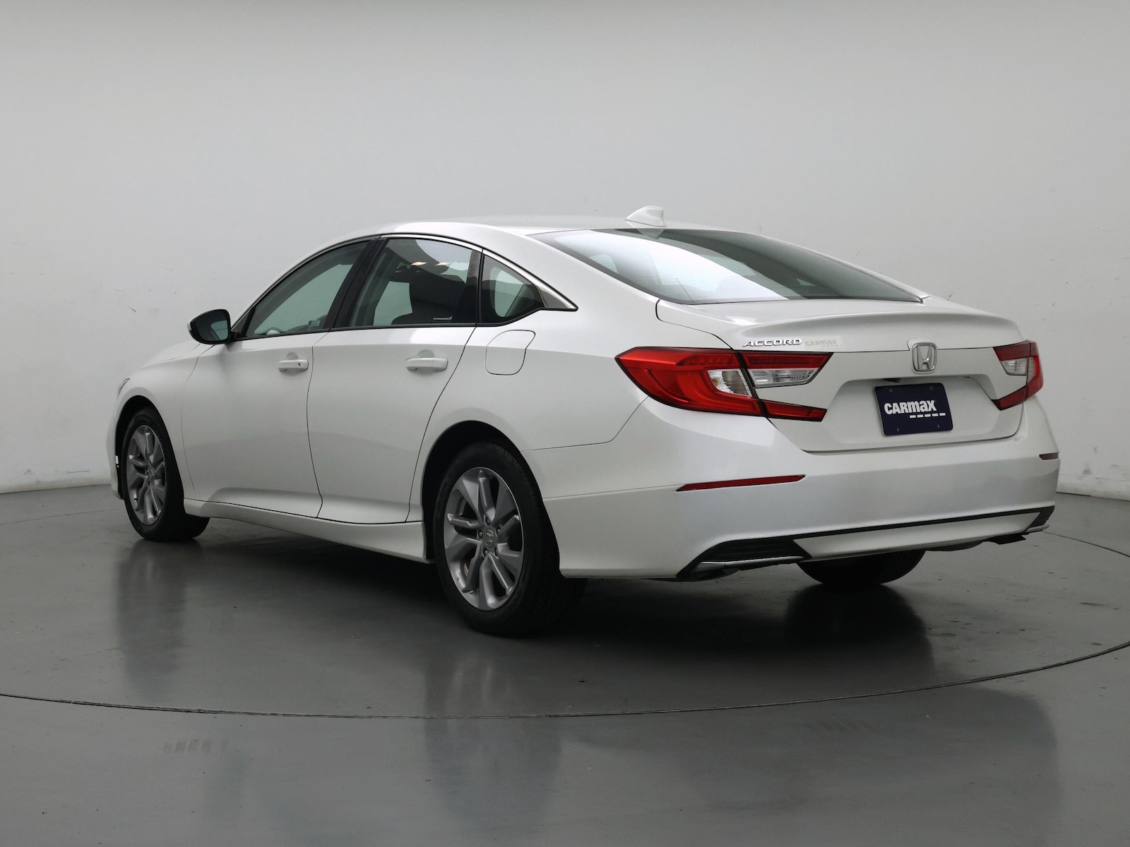 2018 Honda Accord LX - Photo 3