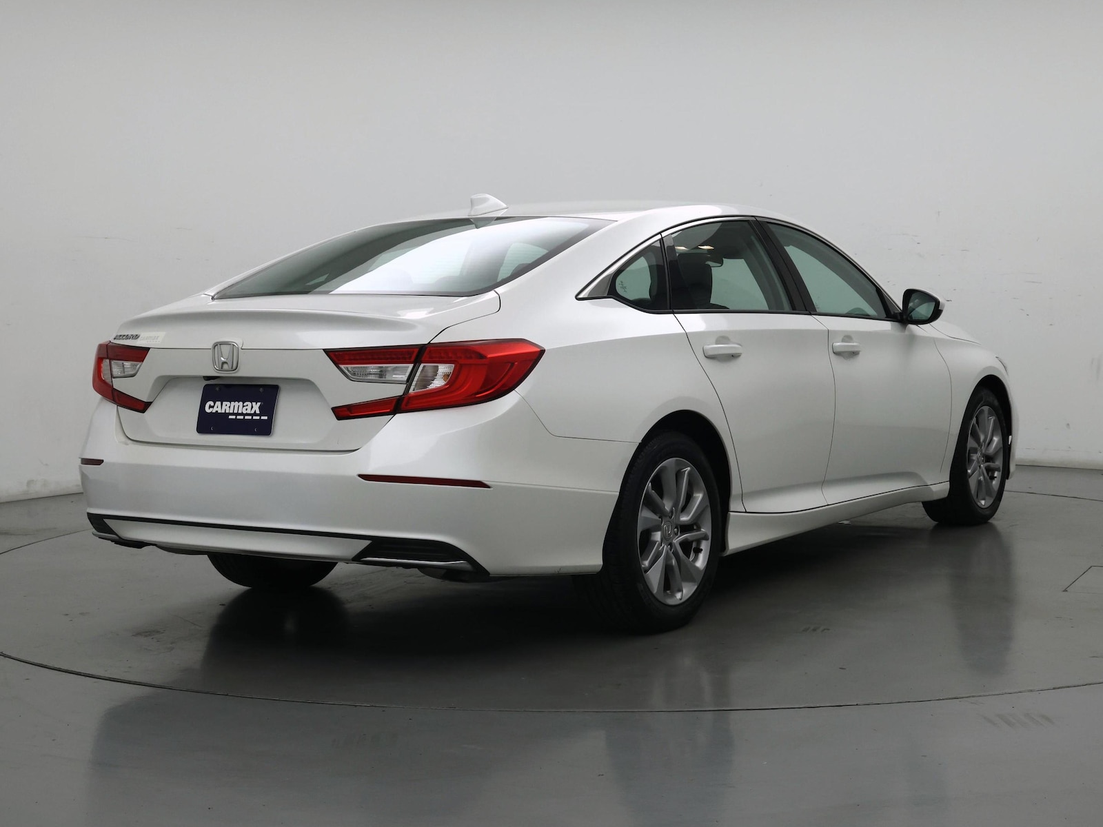 2018 Honda Accord LX - Photo 9