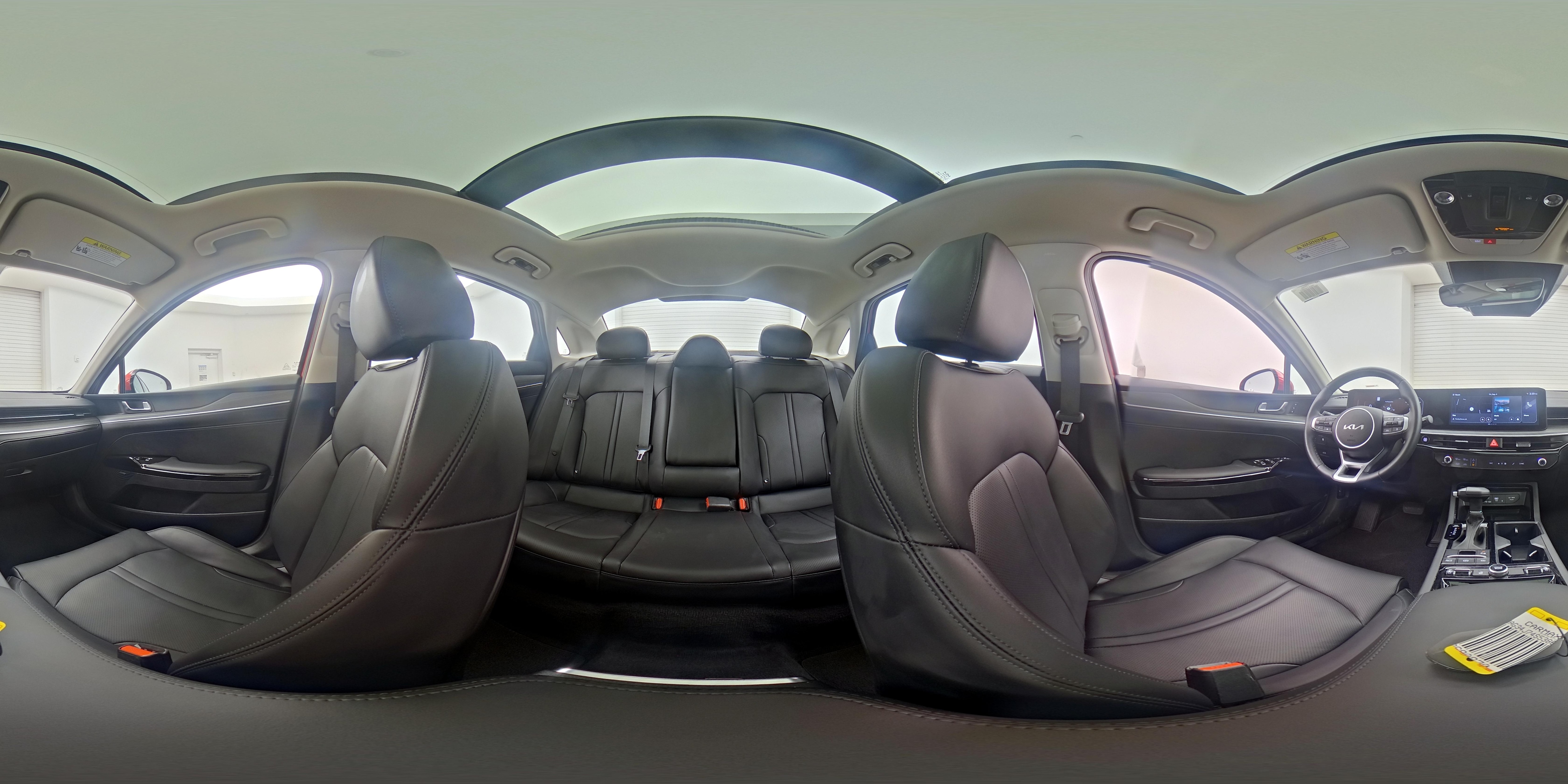 2025 Kia K5 EX - Photo 24