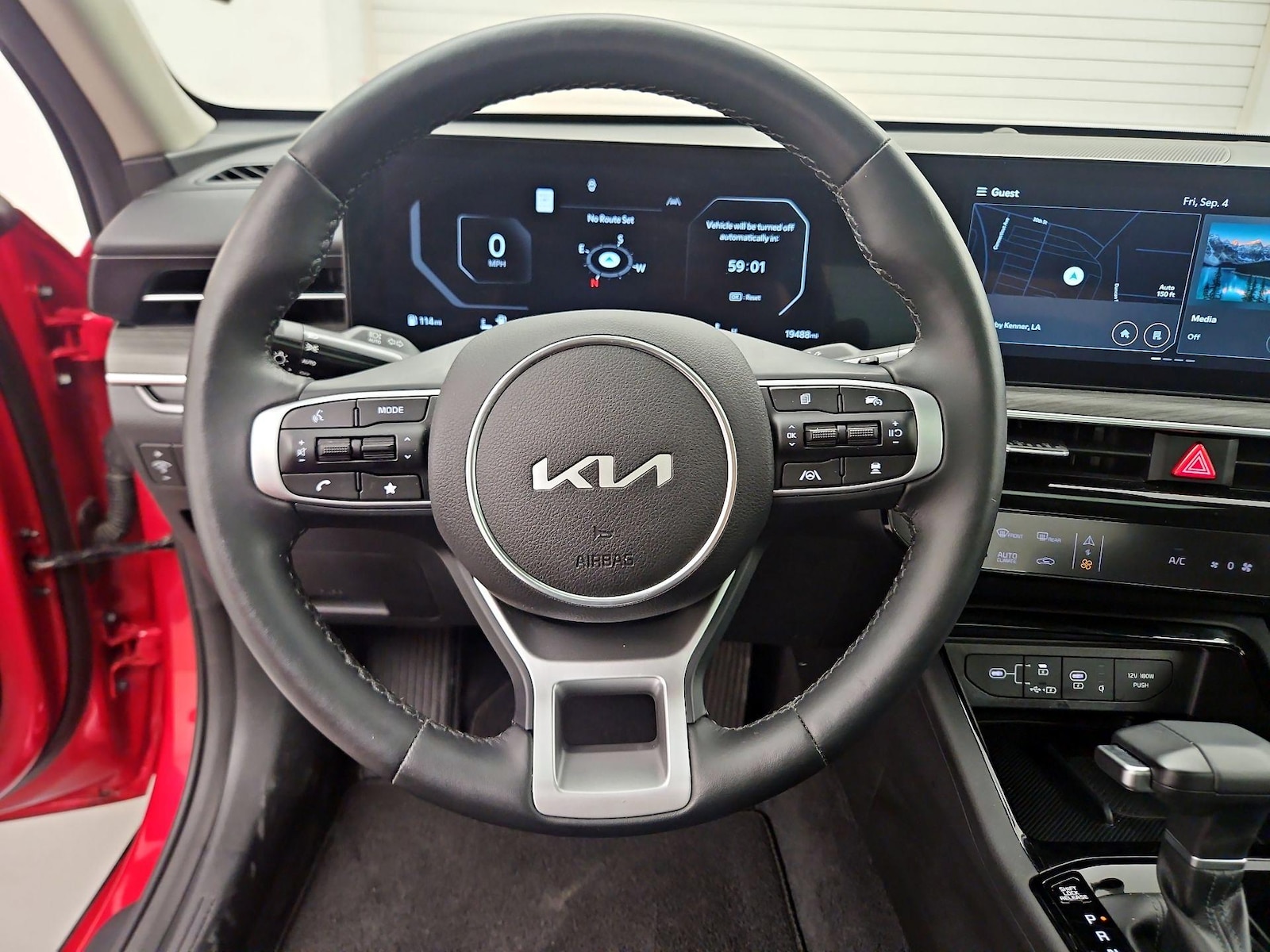 2025 Kia K5 EX - Photo 11