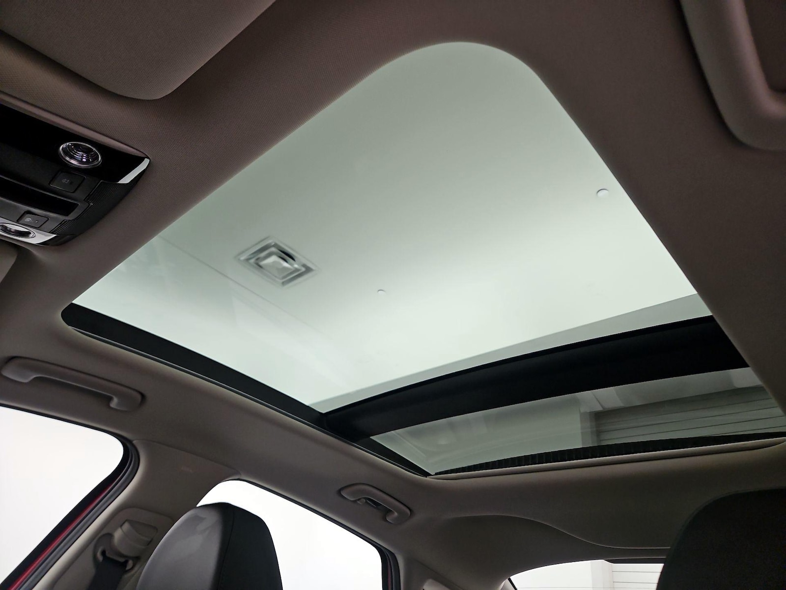 2025 Kia K5 EX - Photo 19