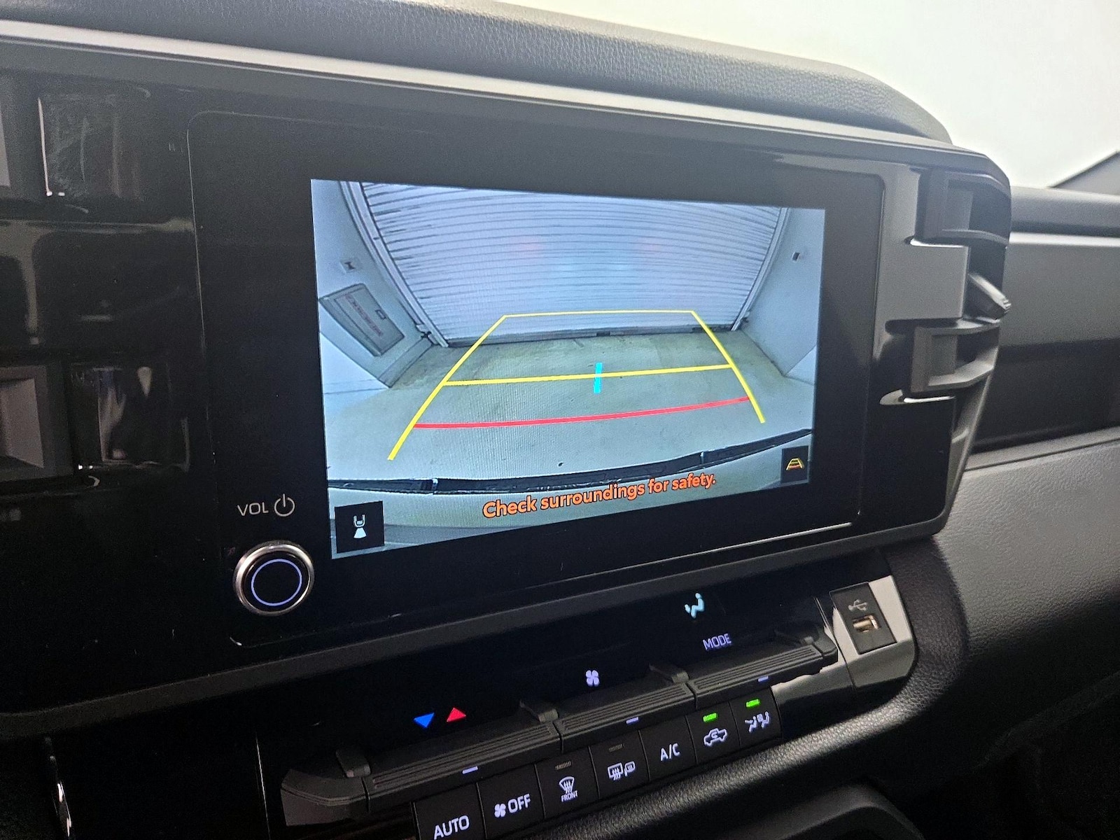 2026 Toyota Tundra SR5 - Photo 6