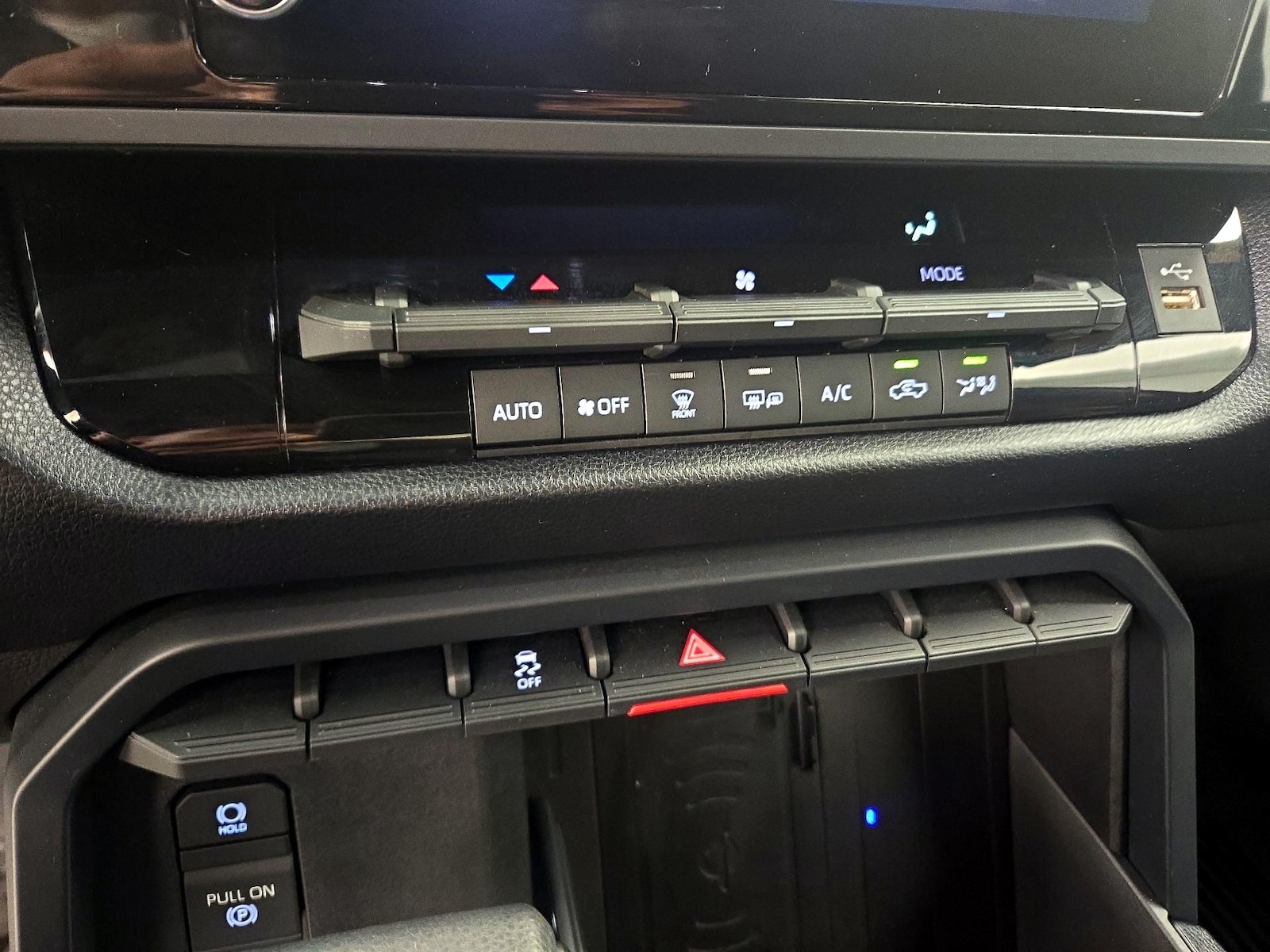 2026 Toyota Tundra SR5 - Photo 8