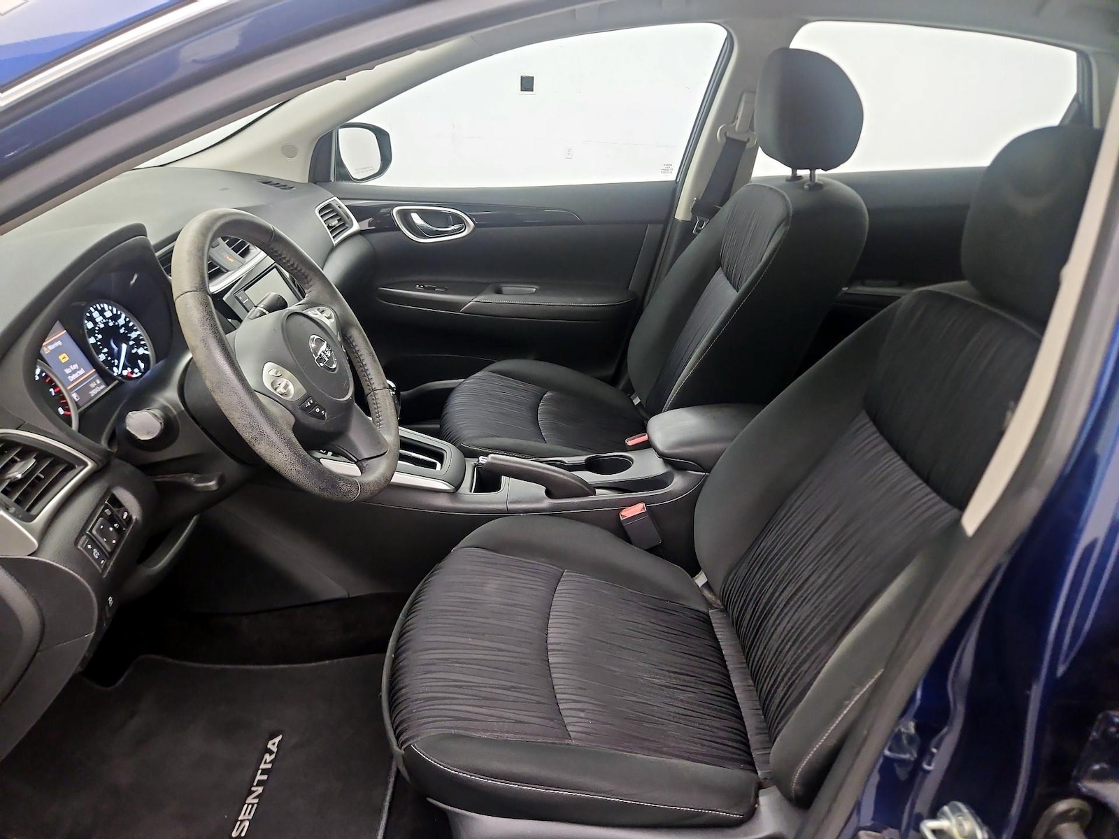 2019 Nissan Sentra SV - Photo 10