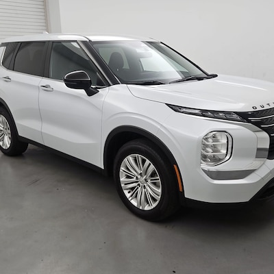 2024 Mitsubishi Outlander ES