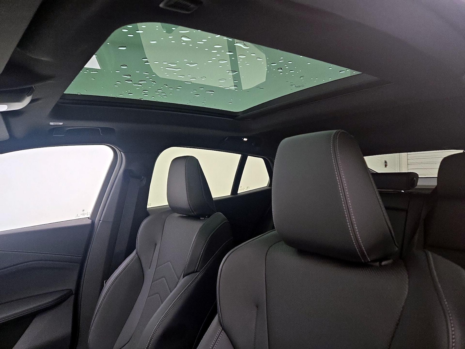 2026 BMW X2 28i - Photo 20