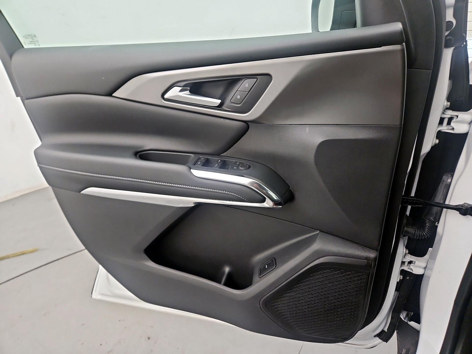 2026 Chevrolet Traverse LT - Photo 13