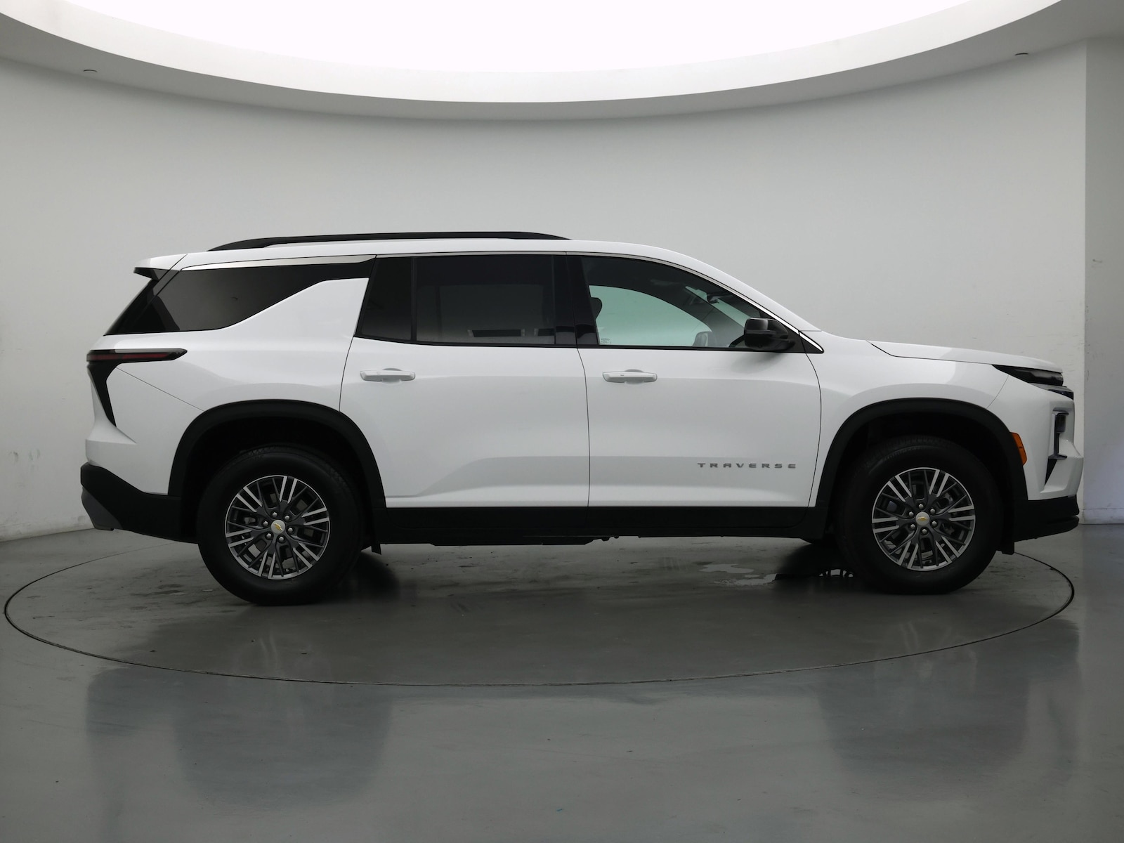 2026 Chevrolet Traverse LT - Photo 8