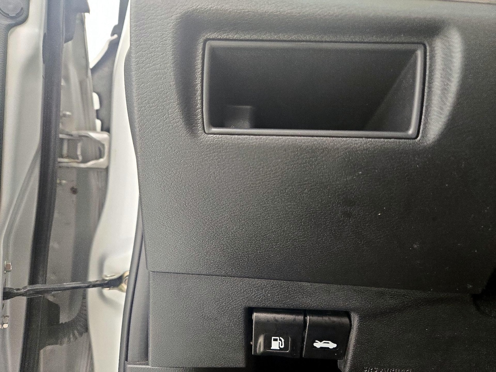 2022 Nissan Versa Sedan SV - Photo 14