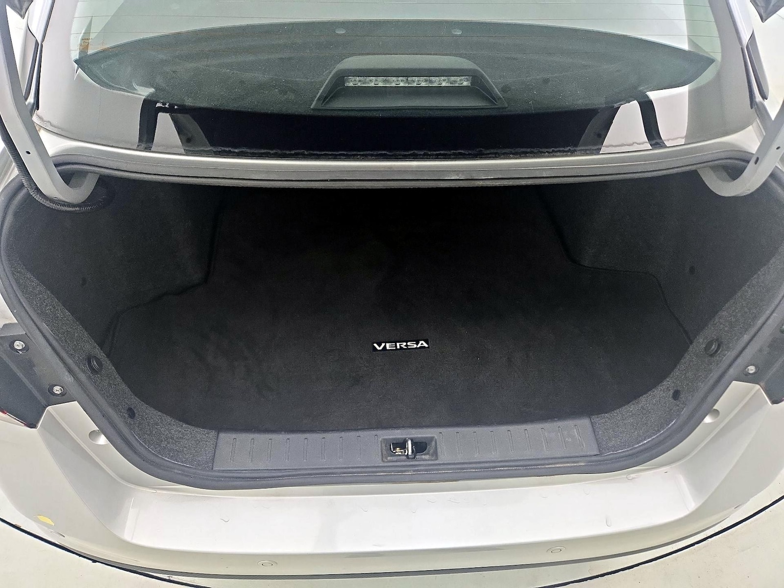 2022 Nissan Versa Sedan SV - Photo 21
